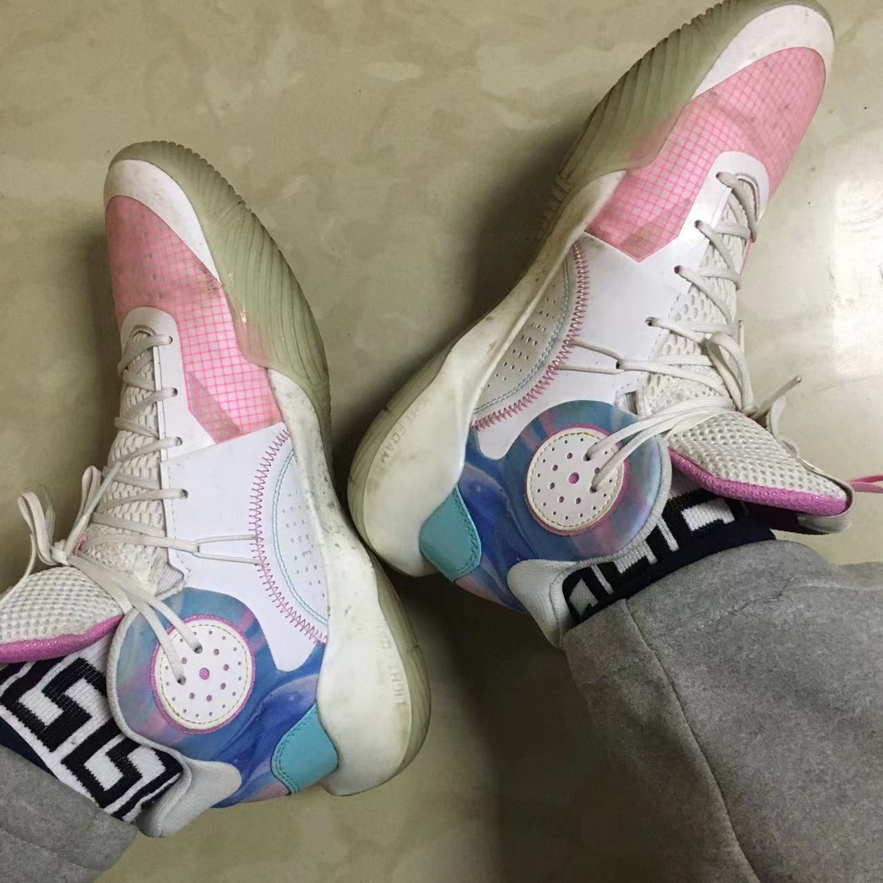 custom review-LINING Sonic 9 IX Team Mid Men's On Court Basketball Shoes   White/Pink/Blue