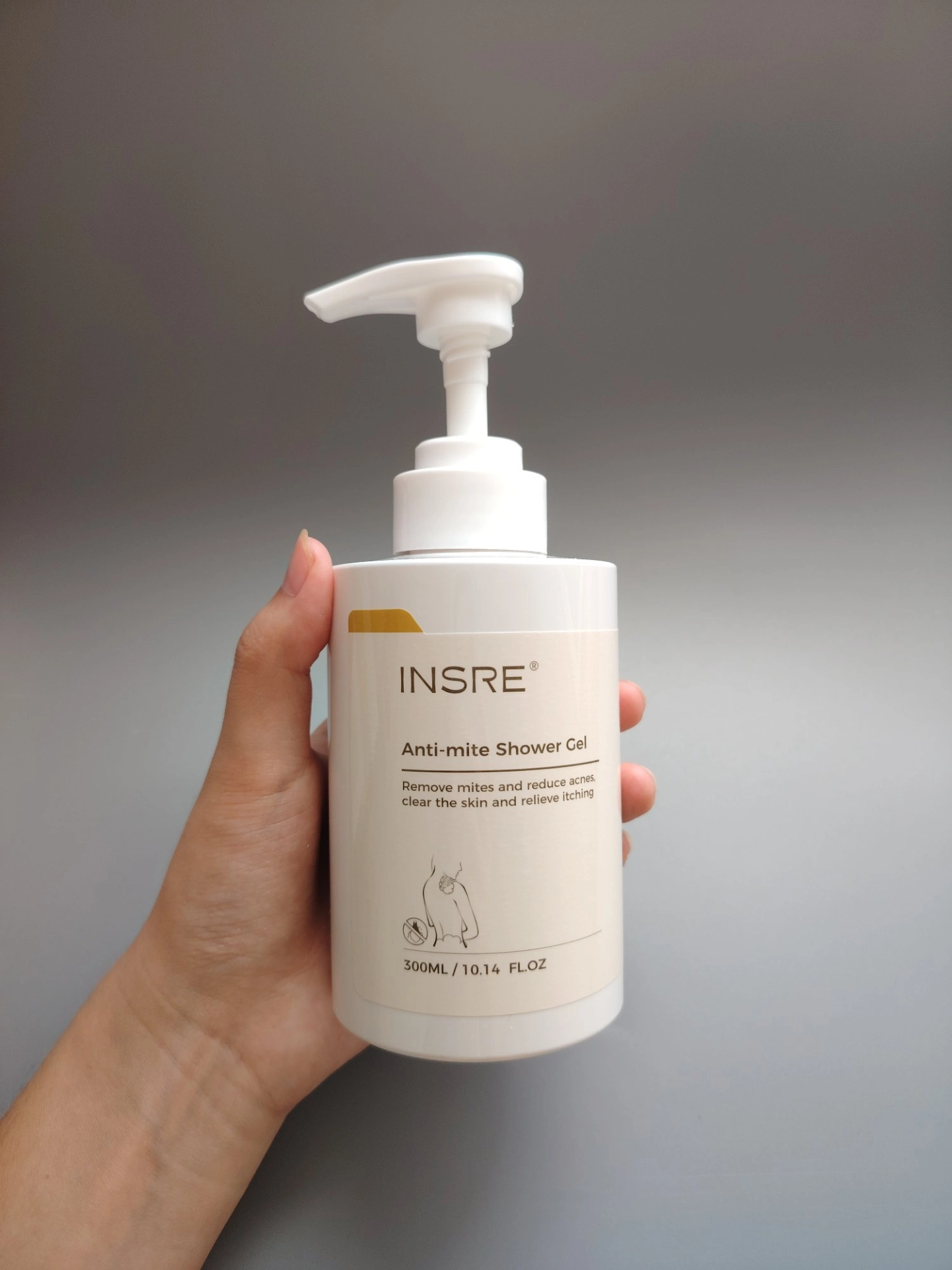 没有自信,不敢把后背露出来 换了很多种沐浴露