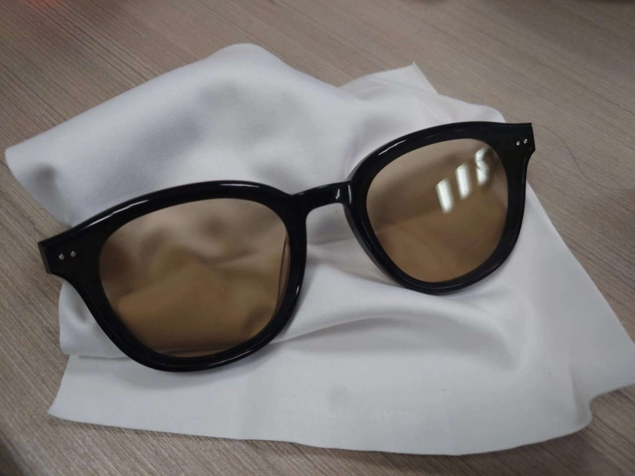 custom review-GENTLE MONSTER Пластиковая оправа нерегулярная форма солнцезащитные очки унисекс черный