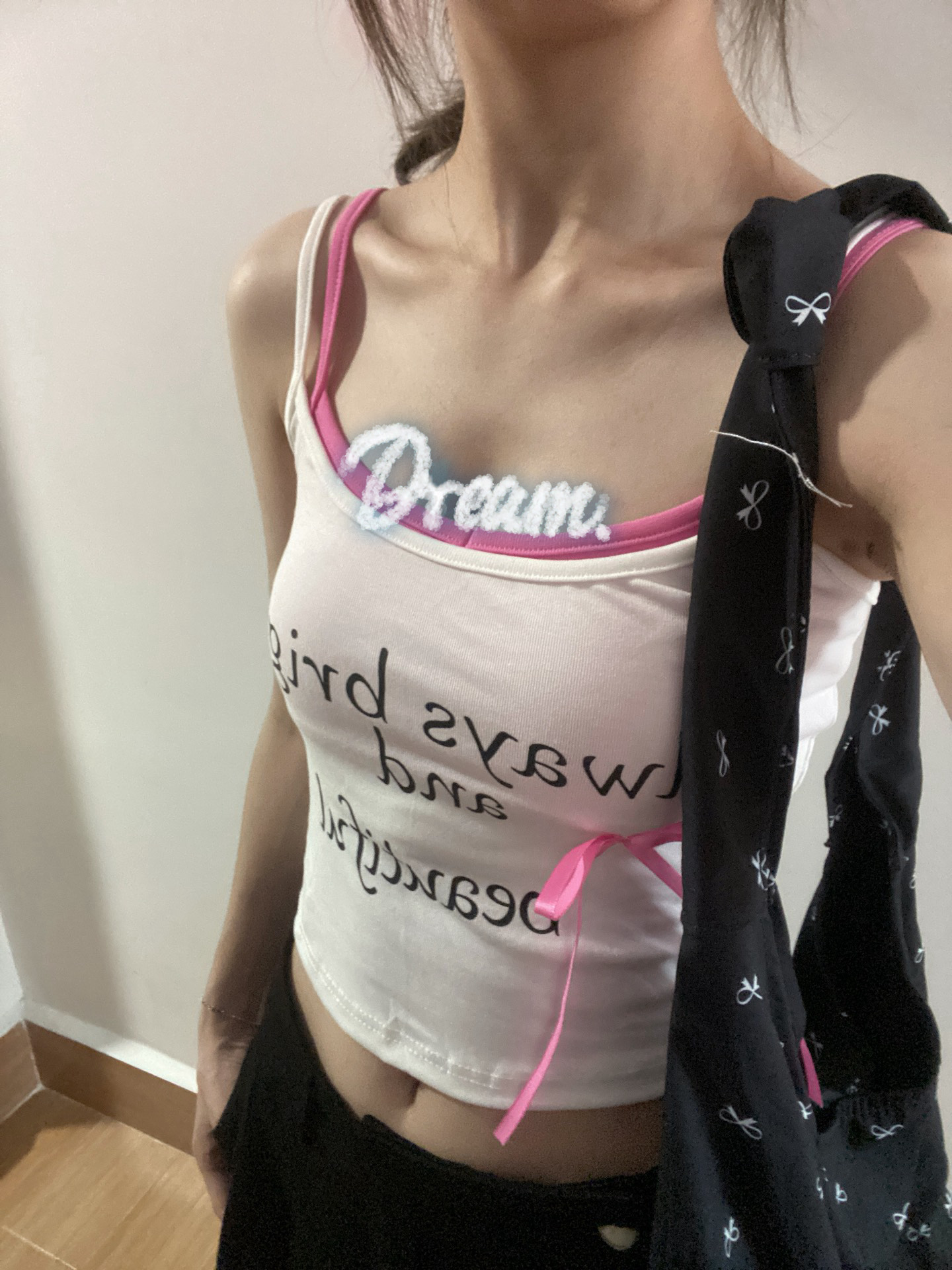 不好看的吊带姐不穿