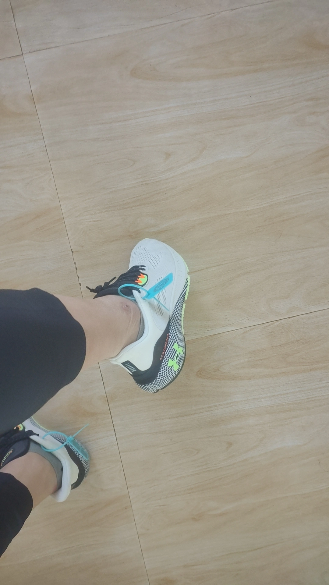 custom review-Under Armour HOVR Machina 3 Беговые кроссовки Низкий Топ Мужской