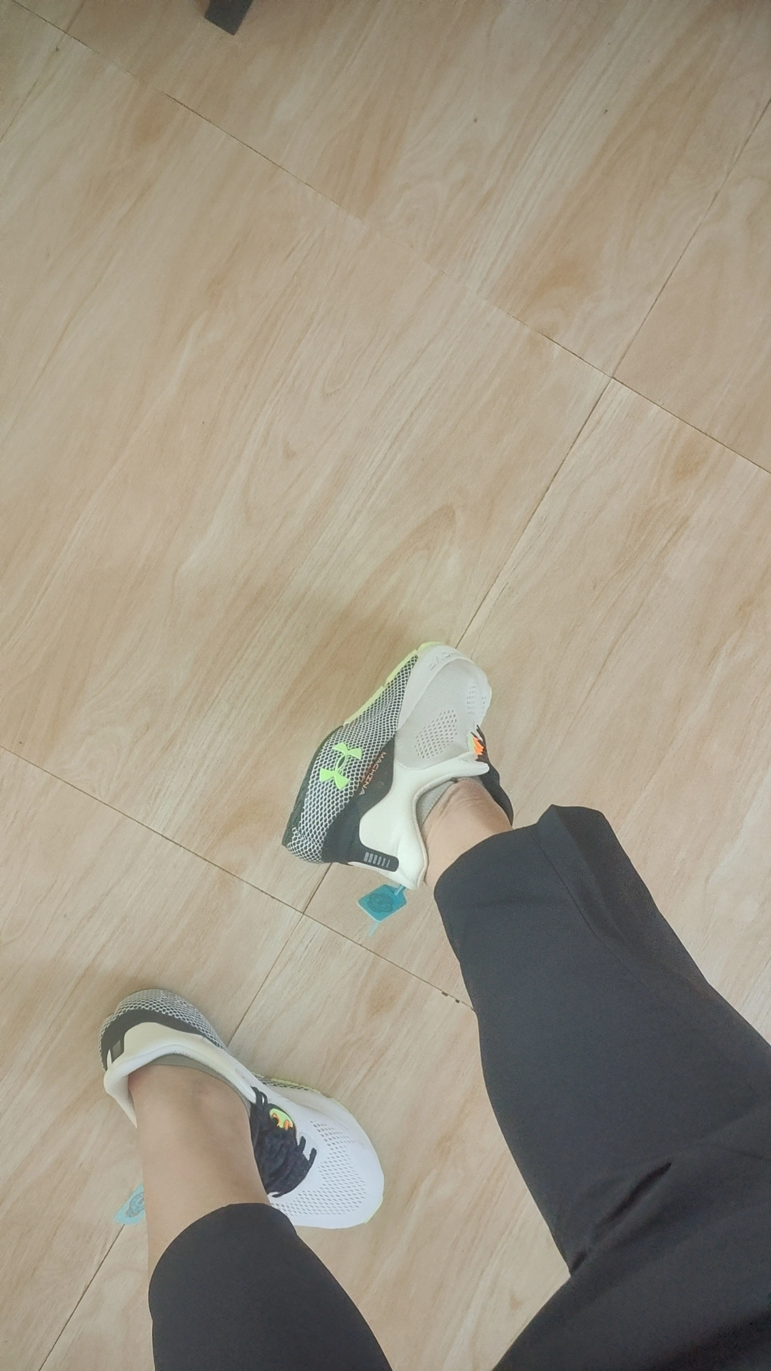 custom review-Under Armour HOVR Machina 3 Беговые кроссовки Низкий Топ Мужской