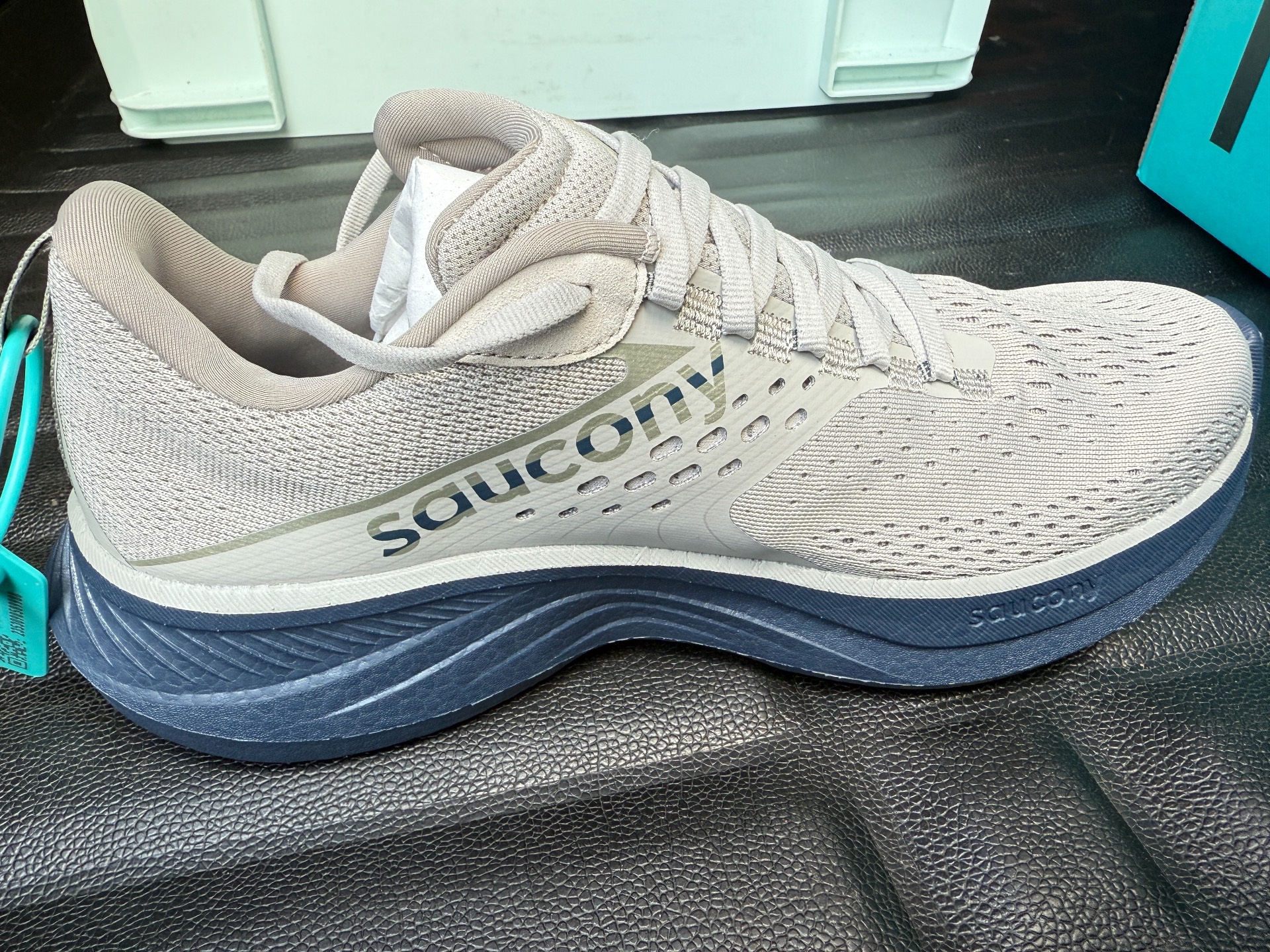custom review-Saucony RIDE 17 Амортизаторы Slip-Resistant Дышащий Низкий Топ Тренировочные Спринт Беговые кроссовки Мужские Светло-Серый