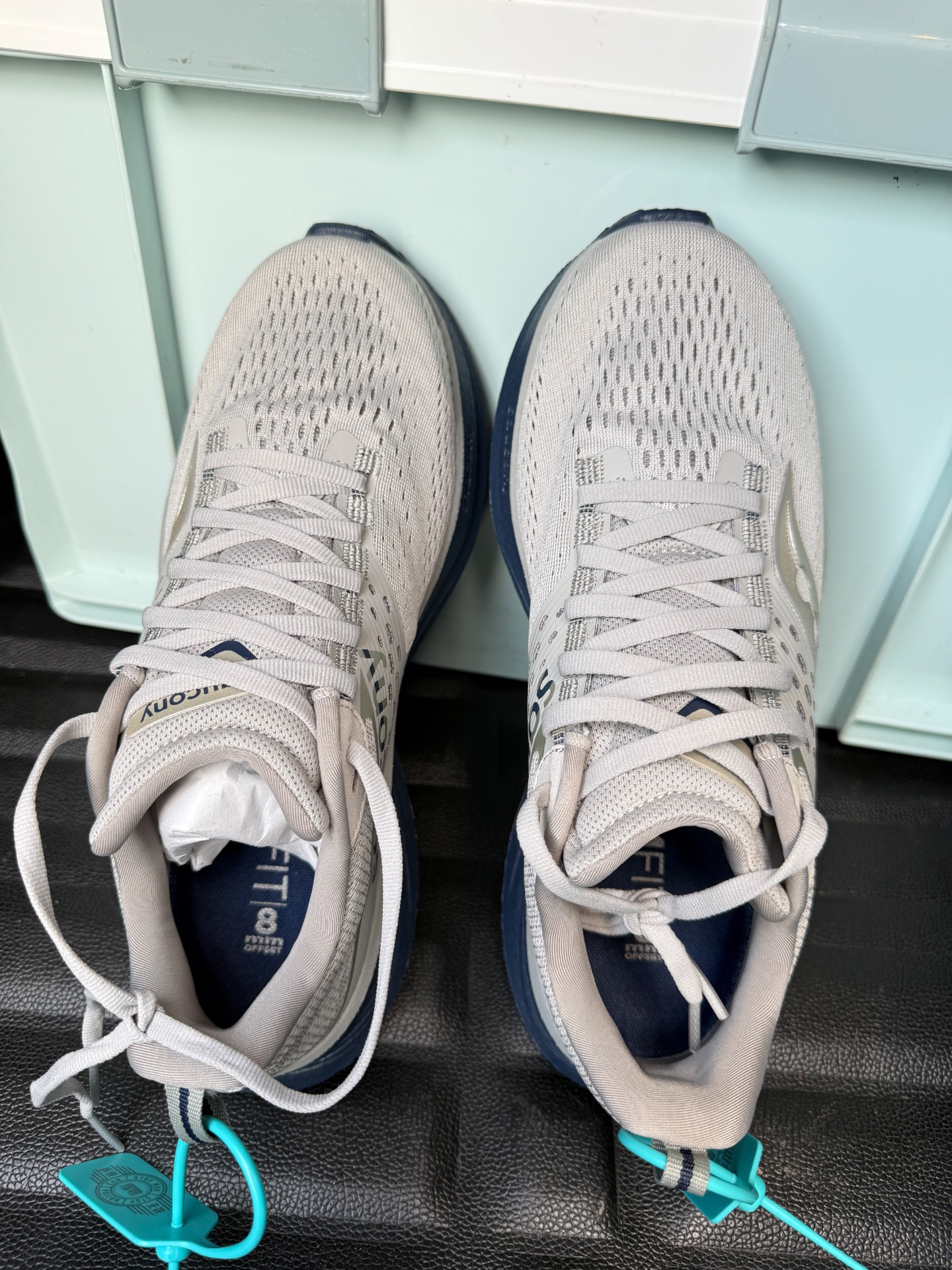 custom review-Saucony RIDE 17 Амортизаторы Slip-Resistant Дышащий Низкий Топ Тренировочные Спринт Беговые кроссовки Мужские Светло-Серый