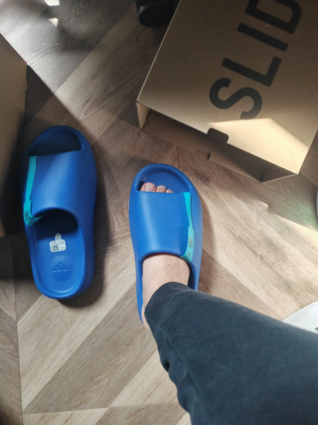 custom review-Adidas Originals Yeezy Slide Azure