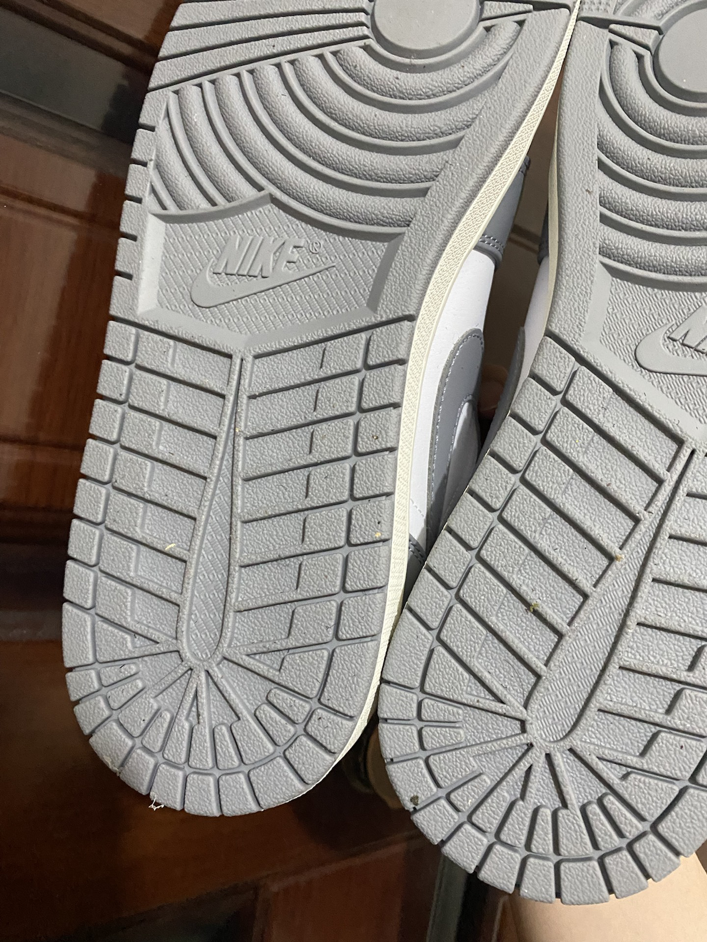 custom review-Air Jordan 1 Low 'Vintage Grey'