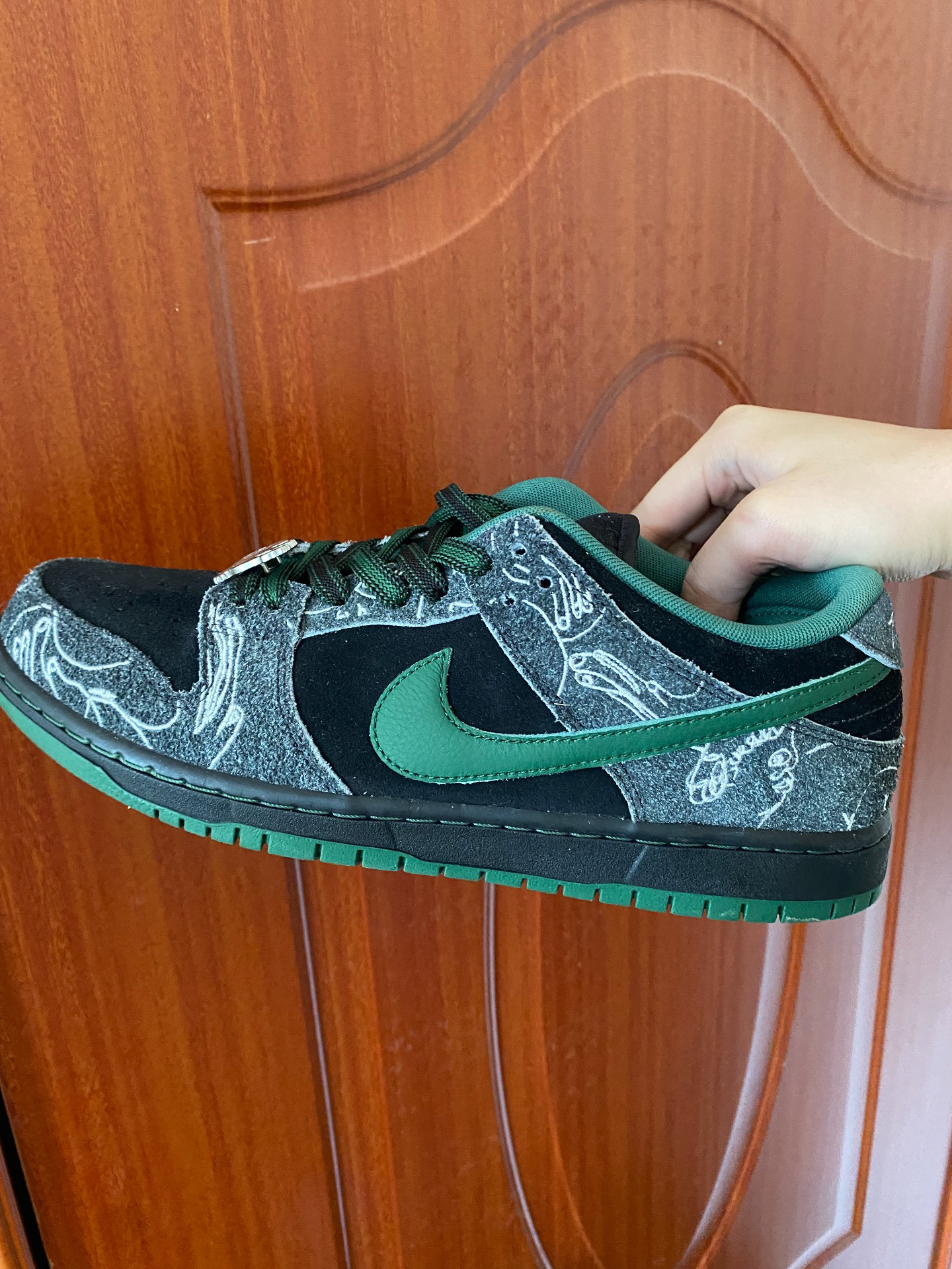 custom review-There Skateboards X Nike SB Dunk Low