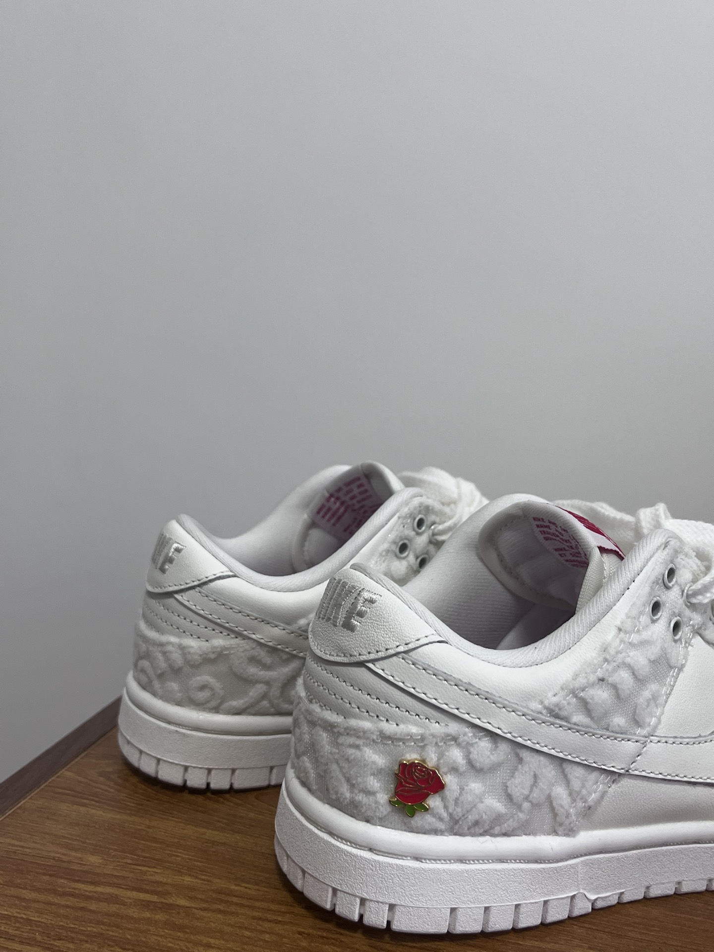 custom review-Nike Dunk Give HER Flowers Slip-Resistant Low Top Скейтборд Кроссовки Женские Белые