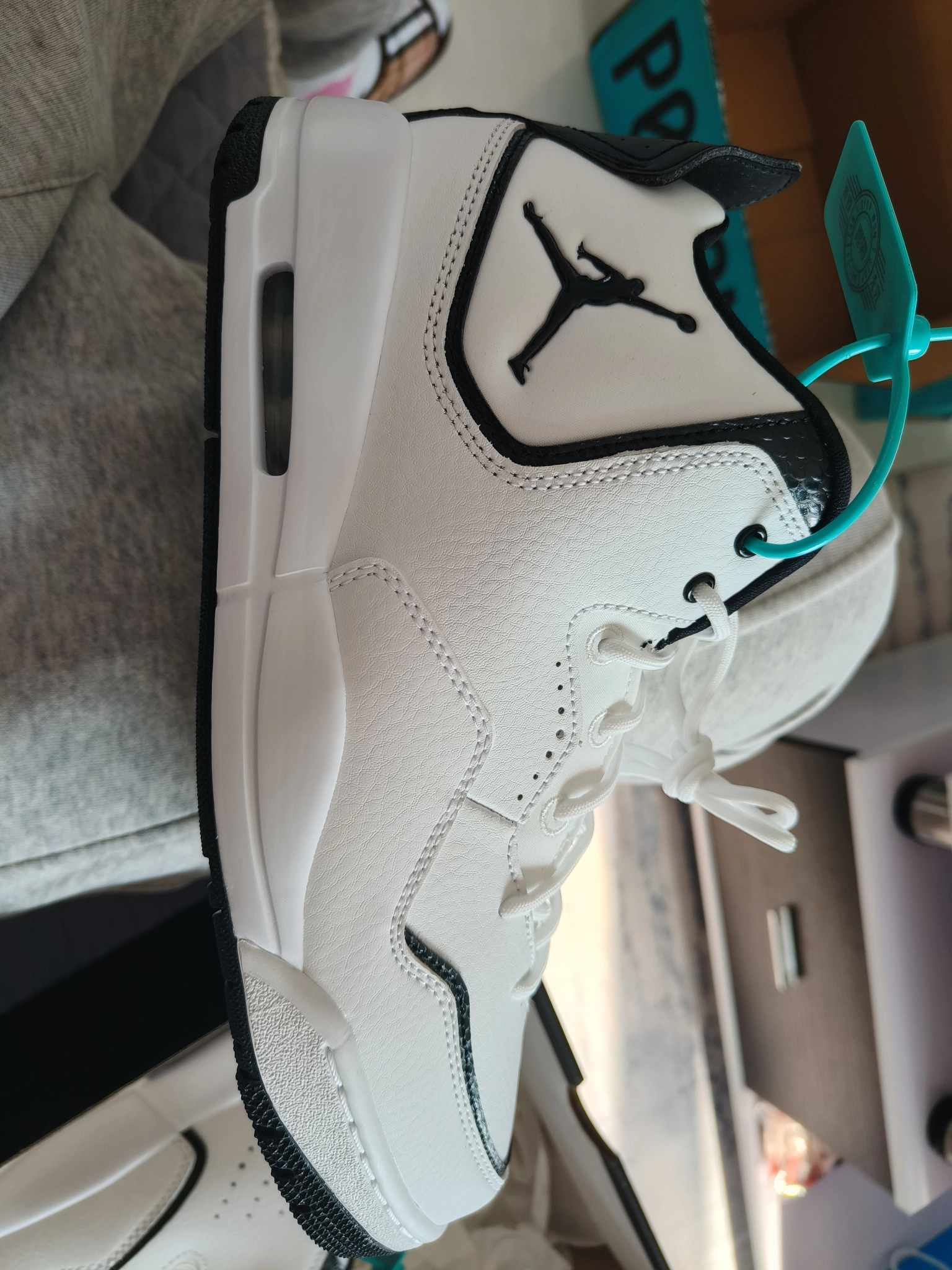 custom review-Джордан Courtside 23 Устойчивый к истиранию MID Топ Винтажные баскетбольные кроссовки Мужской Белый