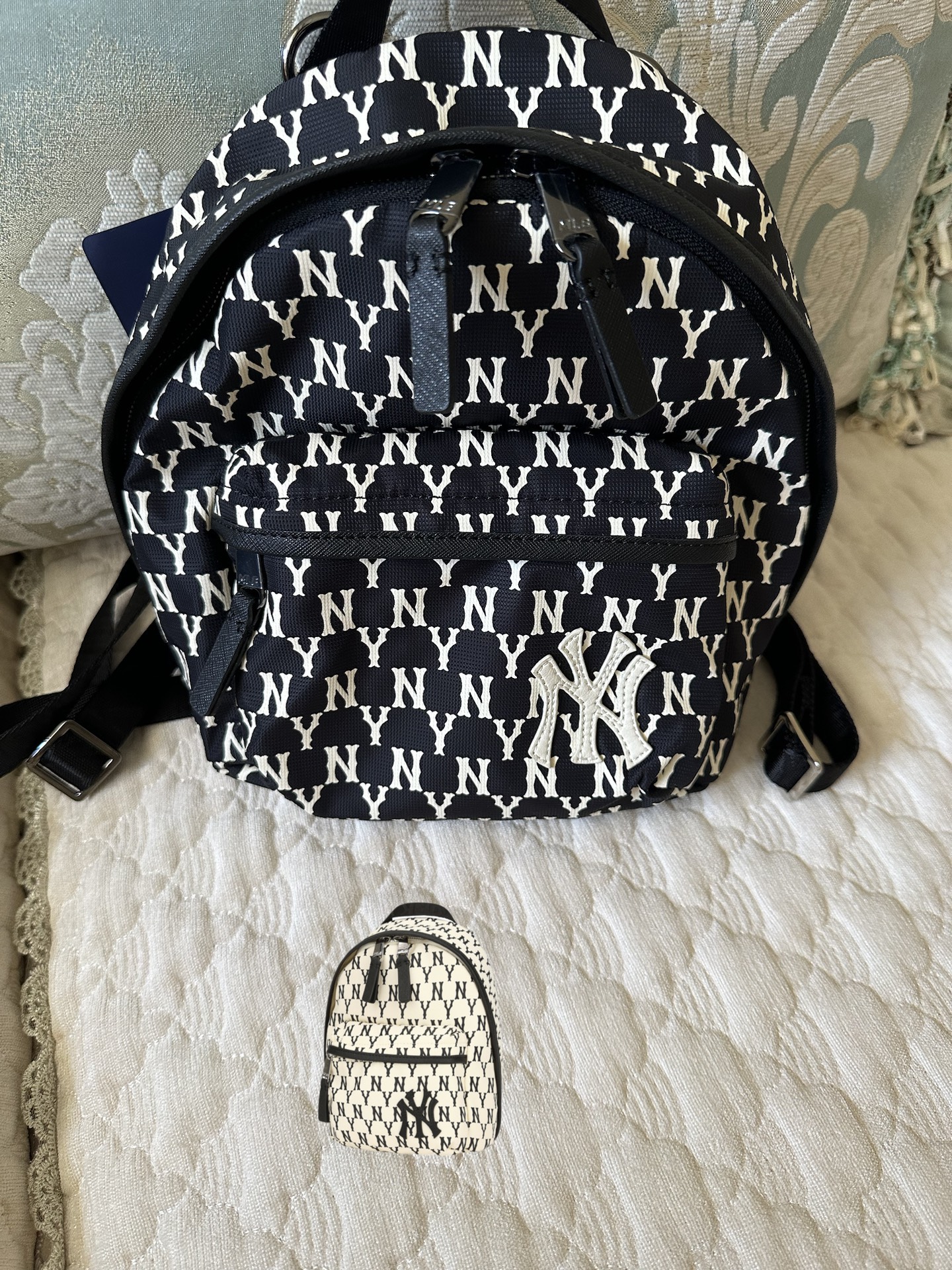 custom review-MLB MONOGRAM Коллекция Полиамид Полиэстер Сумка через плечо Рюкзак Стандартный (Стандартный) Женский Айвори Белый Черный