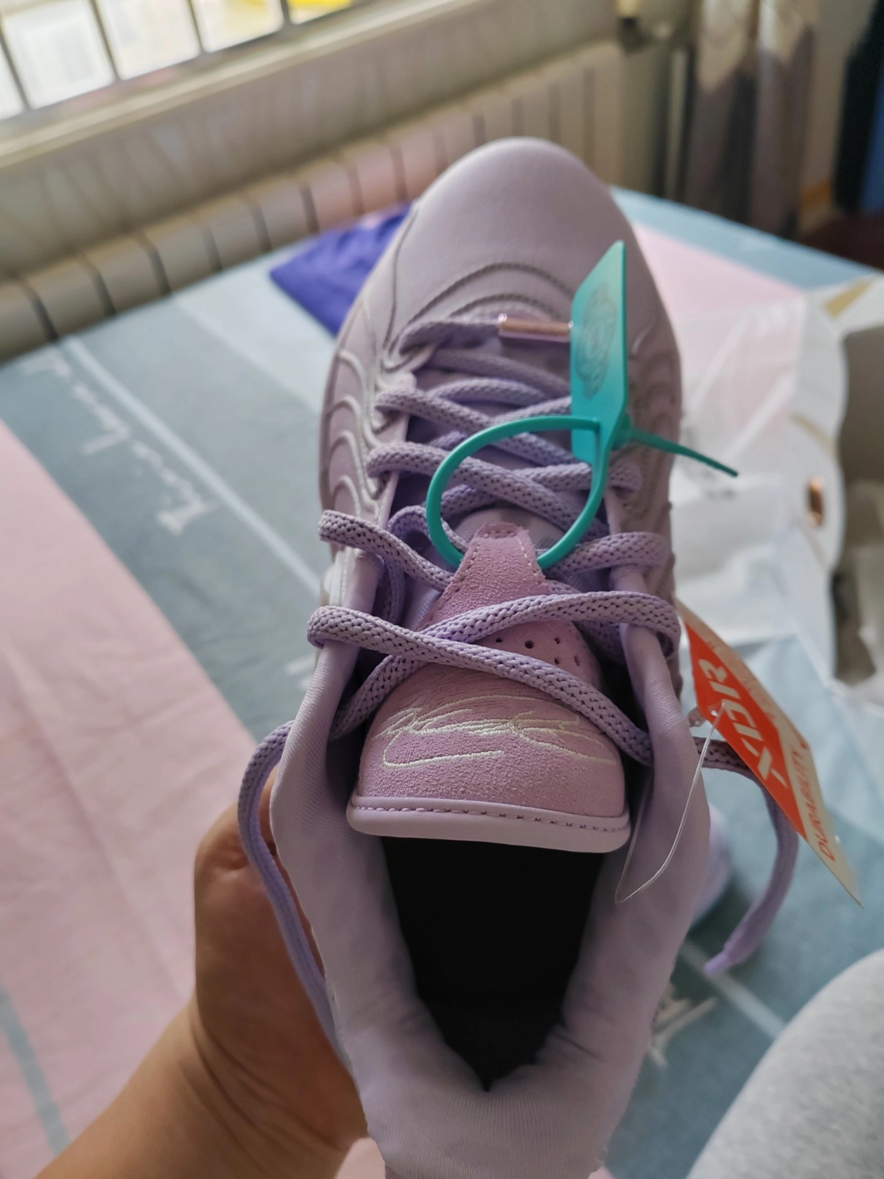 custom review-Nike LeBron 21 Ep Easter Solid Outsole