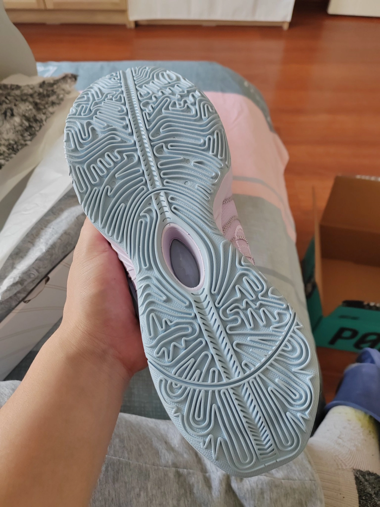custom review-Nike LeBron 21 Ep Easter Solid Outsole