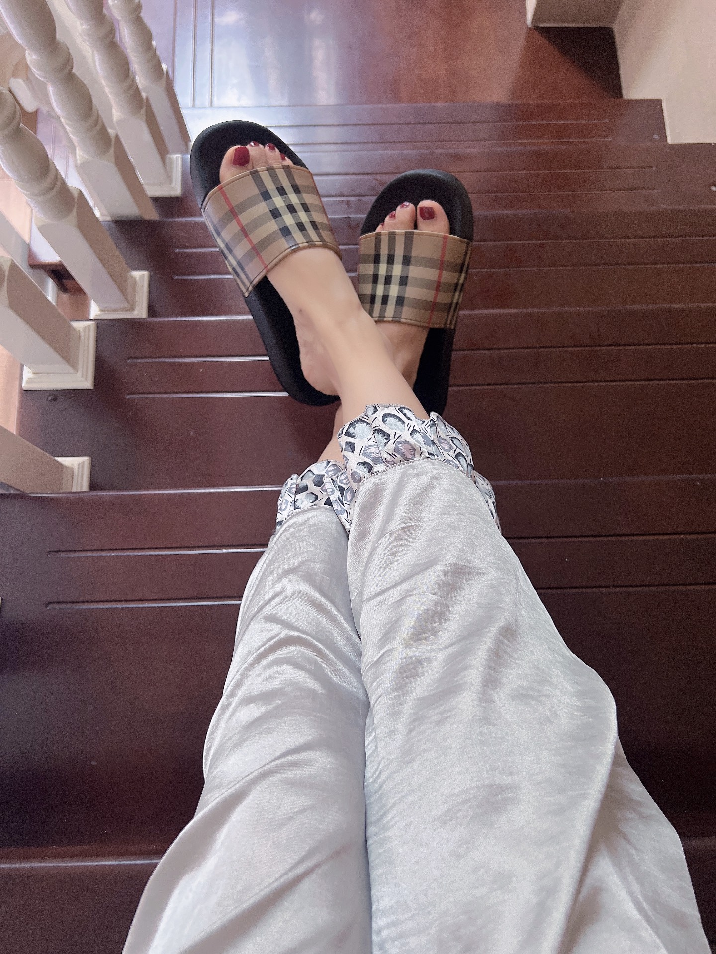 custom review-Burberry Слипоны Женские Коричневый