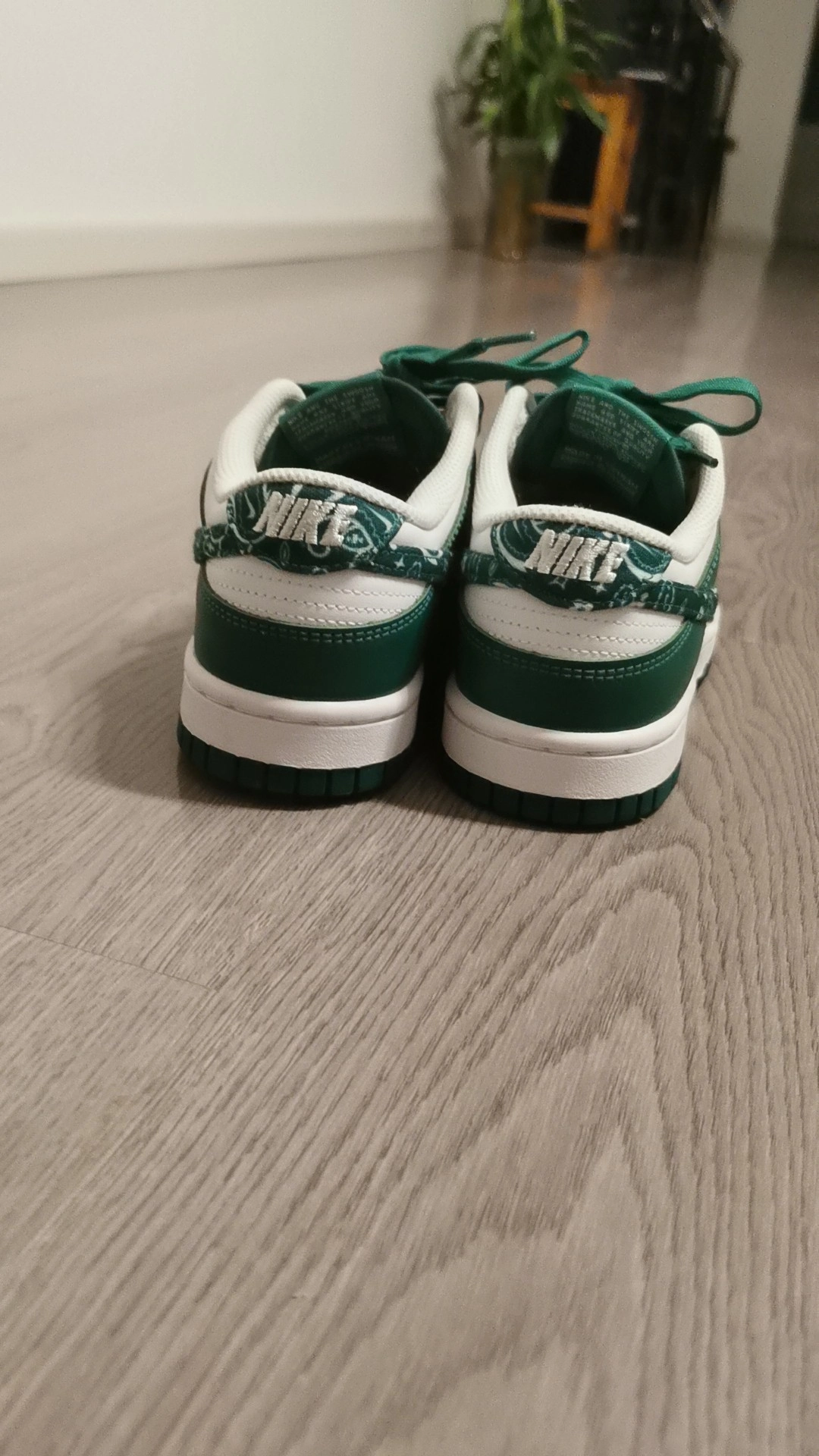 custom review-Nike Dunk Low 'Green Paisley' Women's