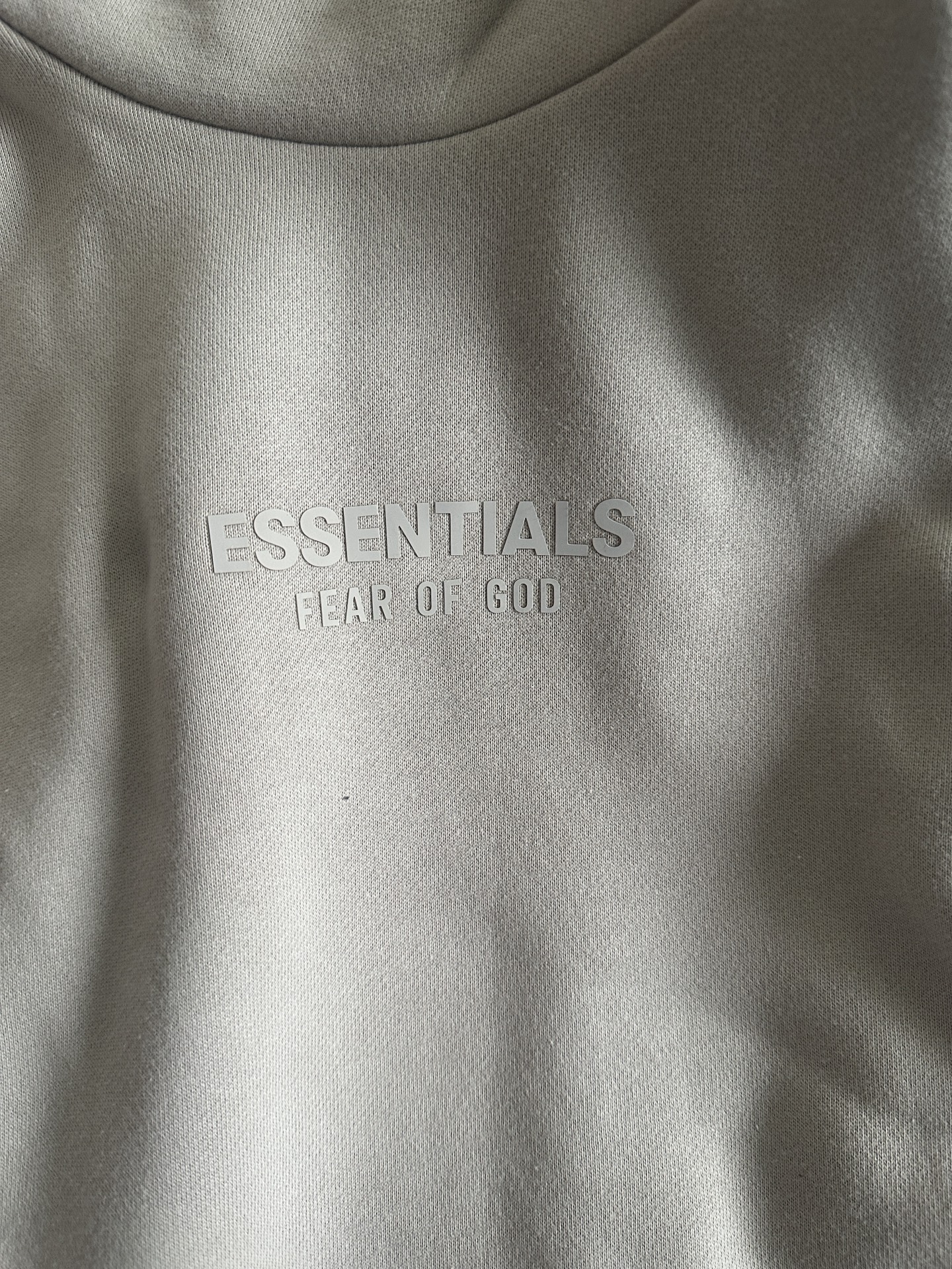 custom review-Fear of God ESSENTIALS Свитшот Мужской Дымчатый Облако Серый Серебряный Облако