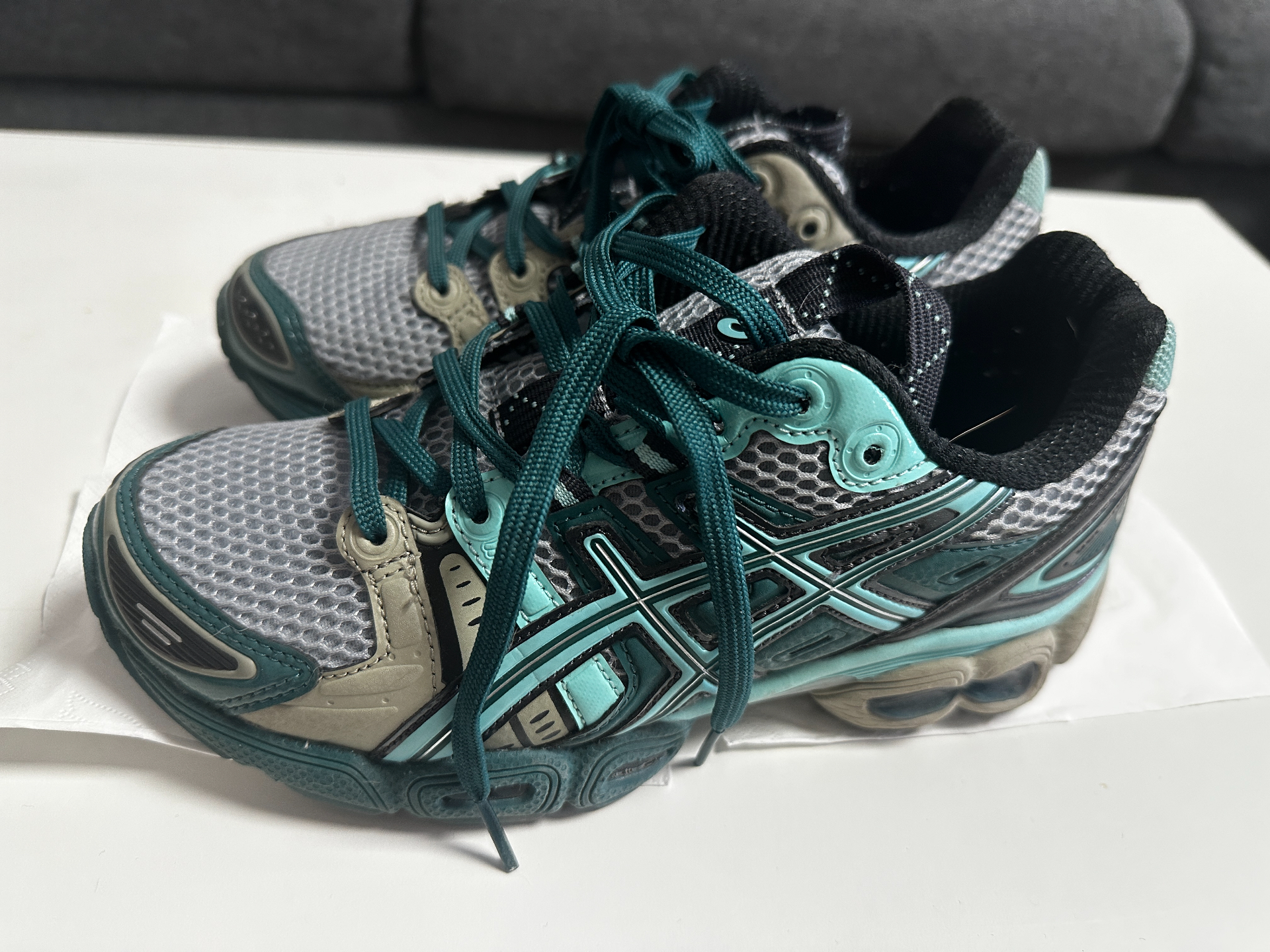 custom review-Kiko Kostadinov x Asics Гель Nimbus 9 UB3 S Текстиль Кожа Низкий Верх Повседневная Обувь Унисекс Серый Синий Красный