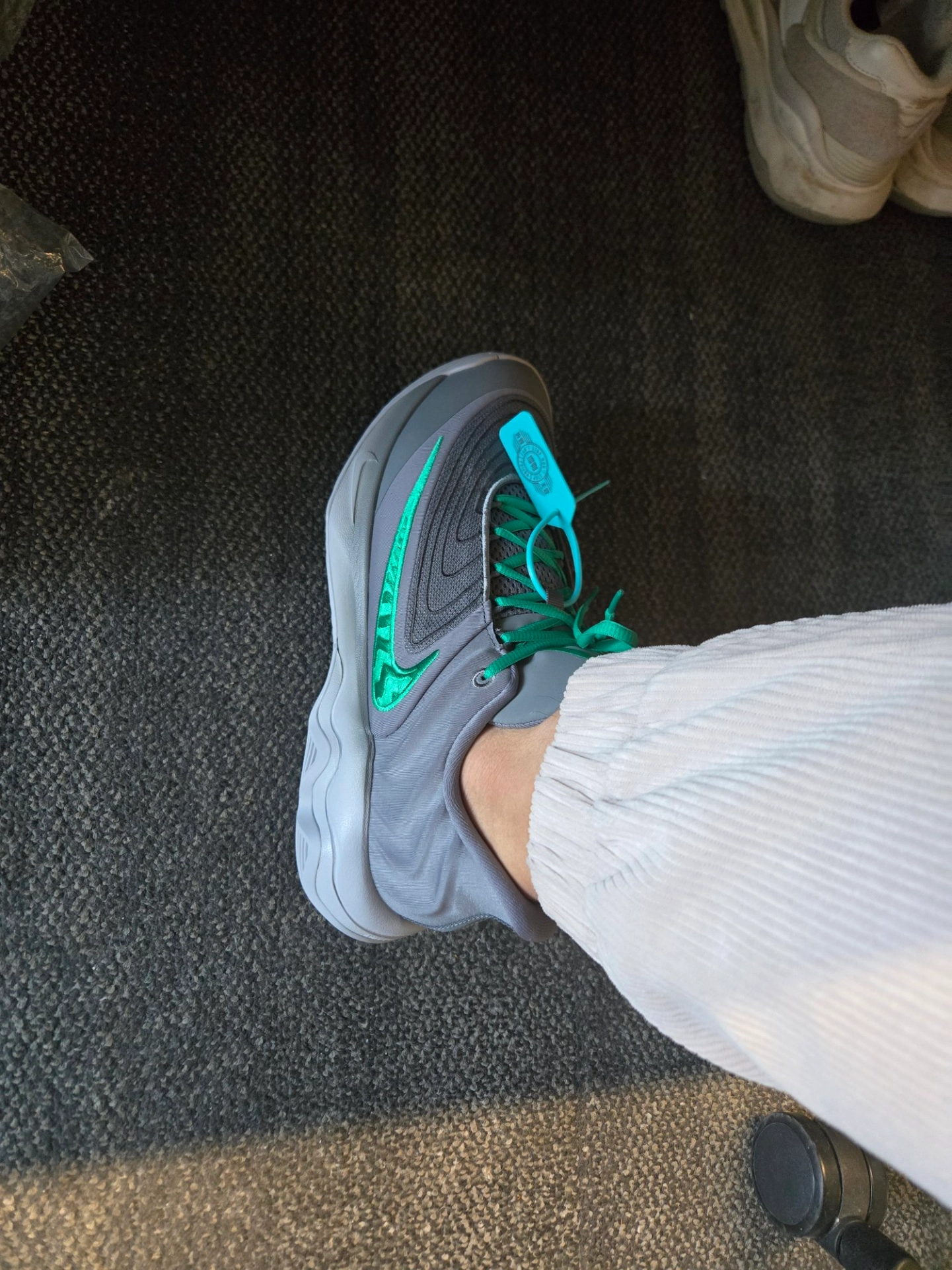 custom review-Nike Giannis Immortality Slip-resistant Abrasion-resistant Low-top Basketball Shoes Men's Gray Найк Giannis Immortality Противоскользящие Устойчивые к истиранию Низкие Баскетбольные Кроссовки Мужские Серые