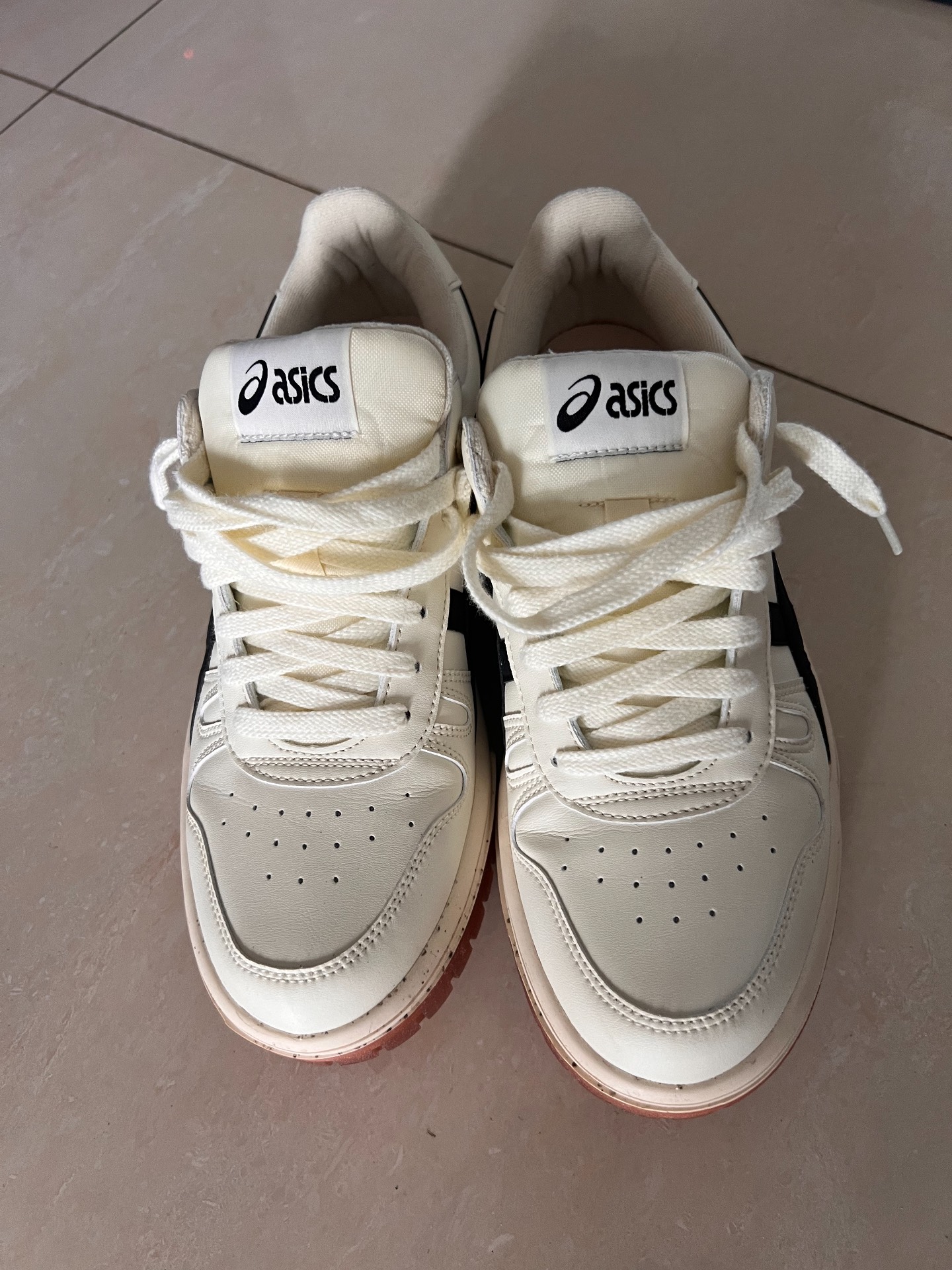 custom review-ASICS Court Mz Cream Black Gum