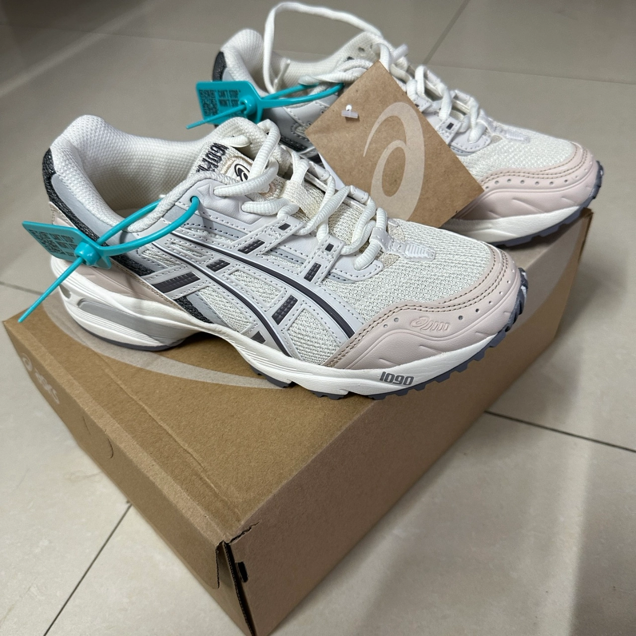 custom review-Asics Gel 1090 V1 Low Top Повседневная Обувь Женская Серого Цвета