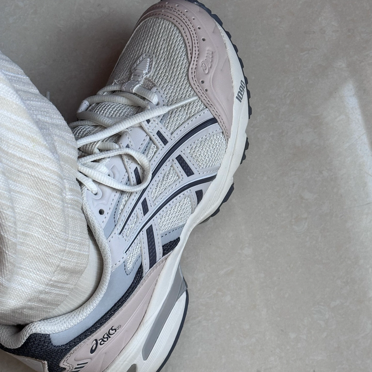 custom review-Asics Gel 1090 V1 Low Top Повседневная Обувь Женская Серого Цвета