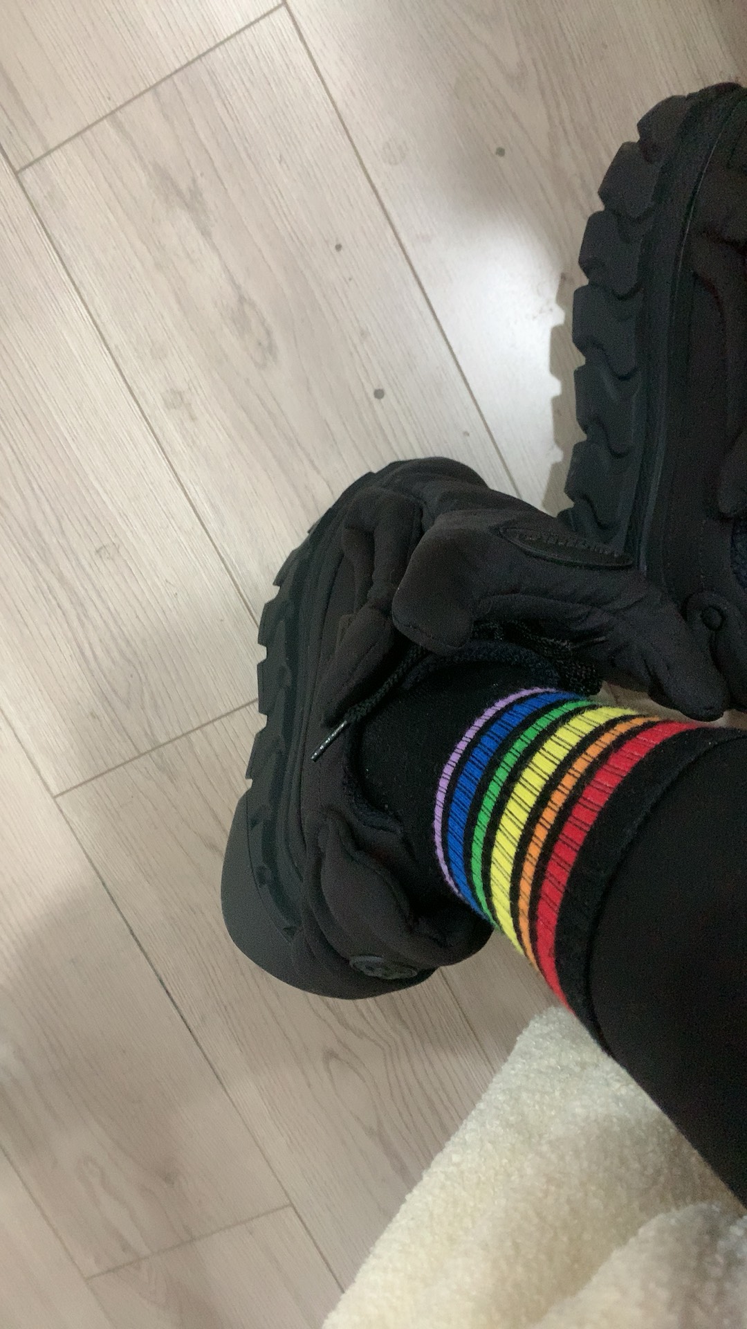 custom review-LiNing Sui Yao Quirky With Blessing Durable Breathable High Top Sports Casual Shoes Women
s Black