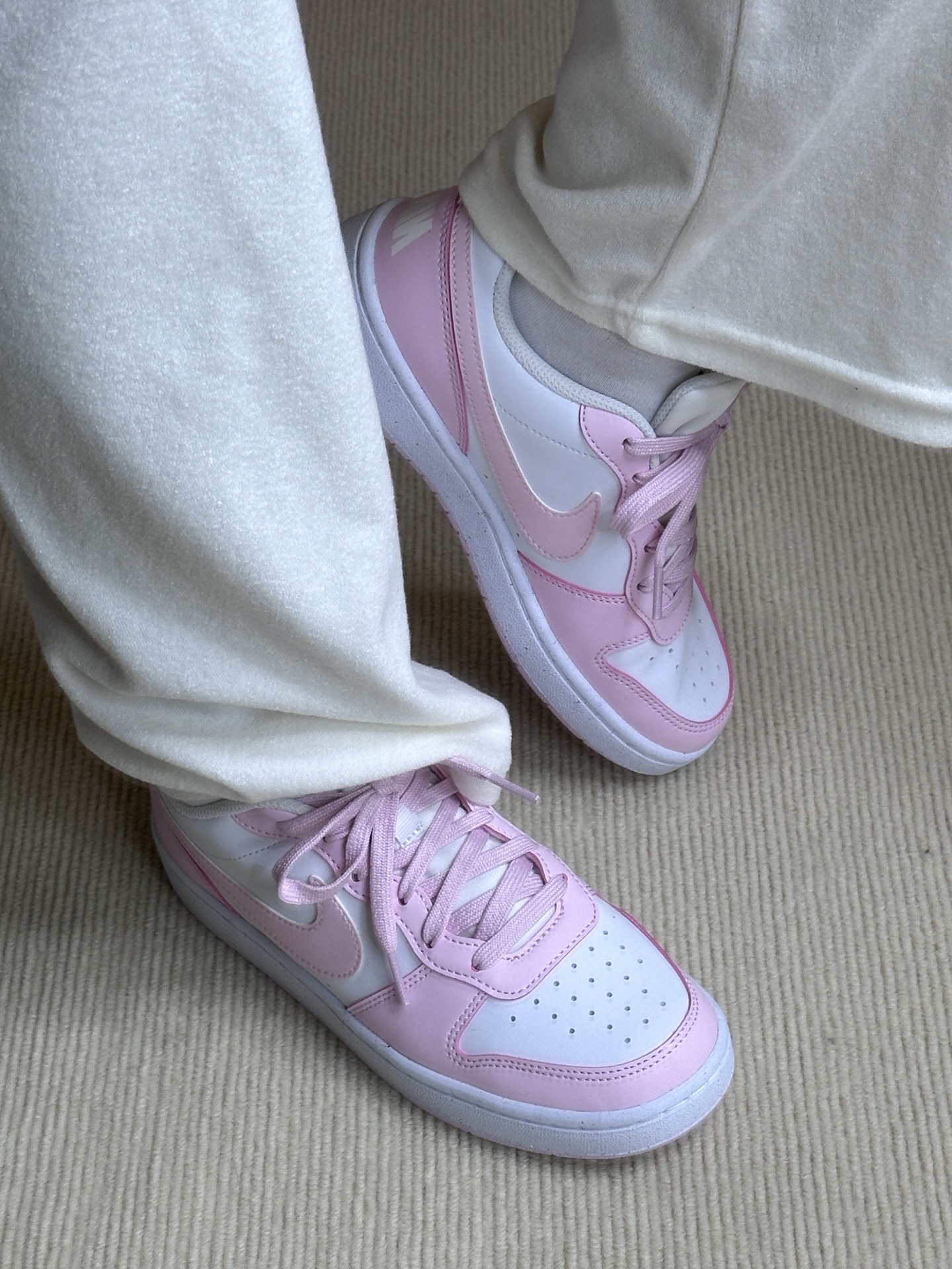 nike粉色77白色的碰撞|春天一定要有一双粉粉的鞋子!