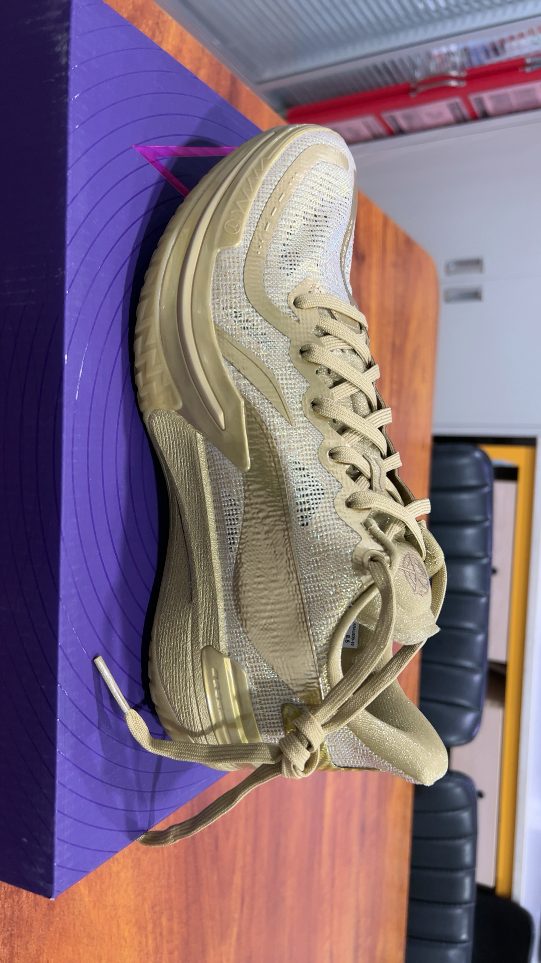 custom review-LINING Gamma Basketball Shoes Men's Low top Gold