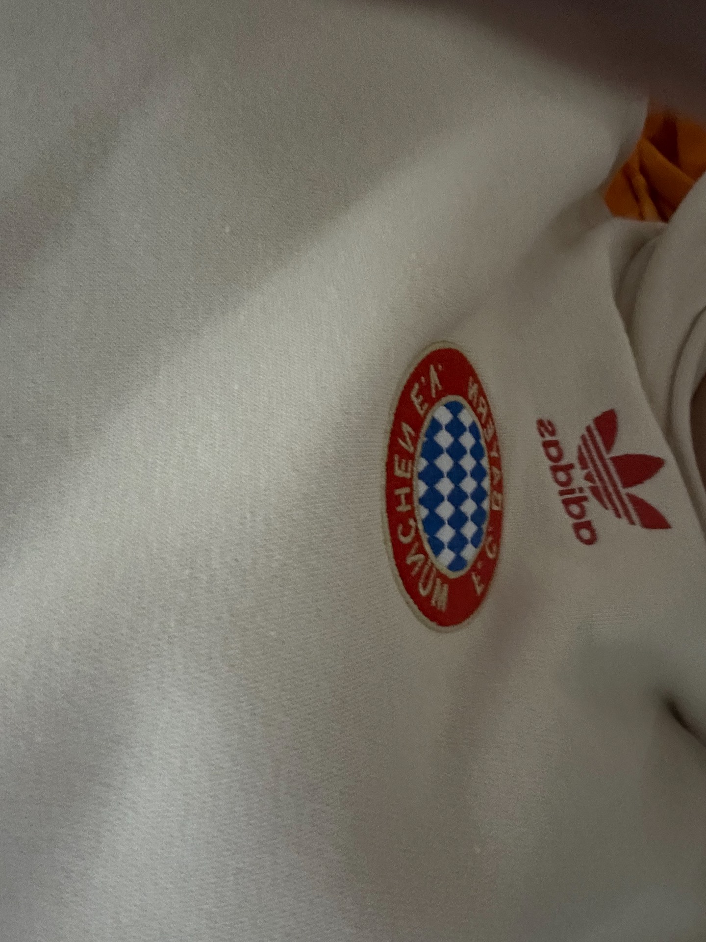 custom review-Adidas Originals FC Bayern adidas x Originals FW24 Толстовка Мужской Linen