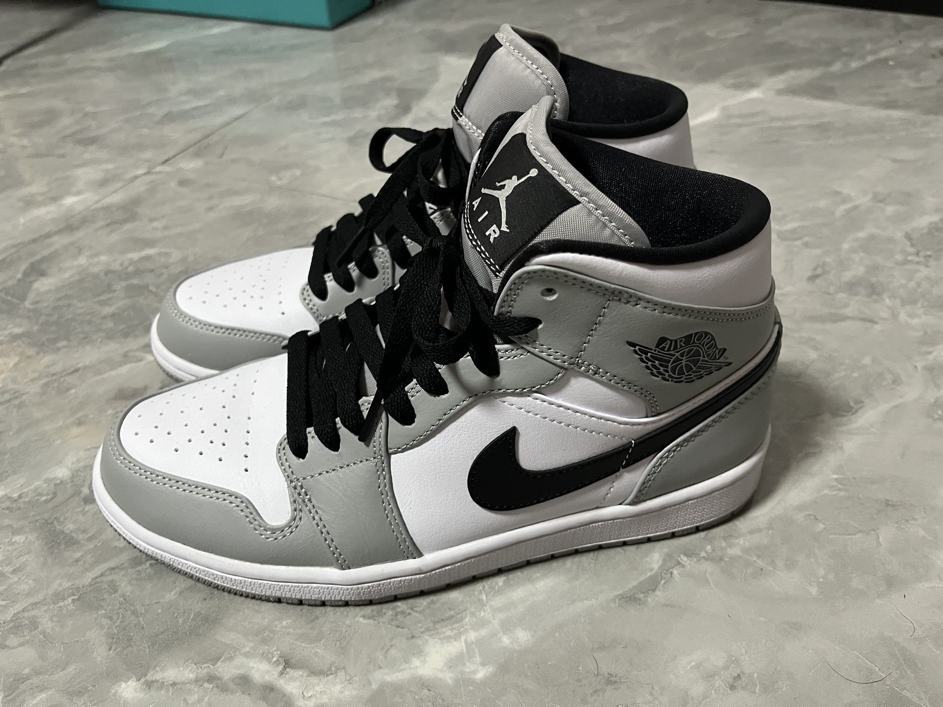 aj1鞋垫logo一天掉了图片