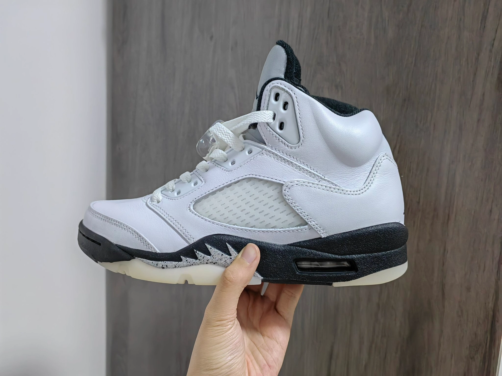 custom review-air jordan 4 se neon air max 95 cool greyvolt wolf grey black for sale