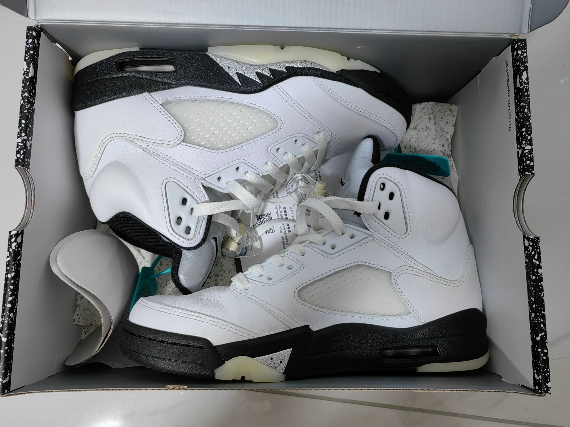 custom review-air jordan 4 se neon air max 95 cool greyvolt wolf grey black for sale
