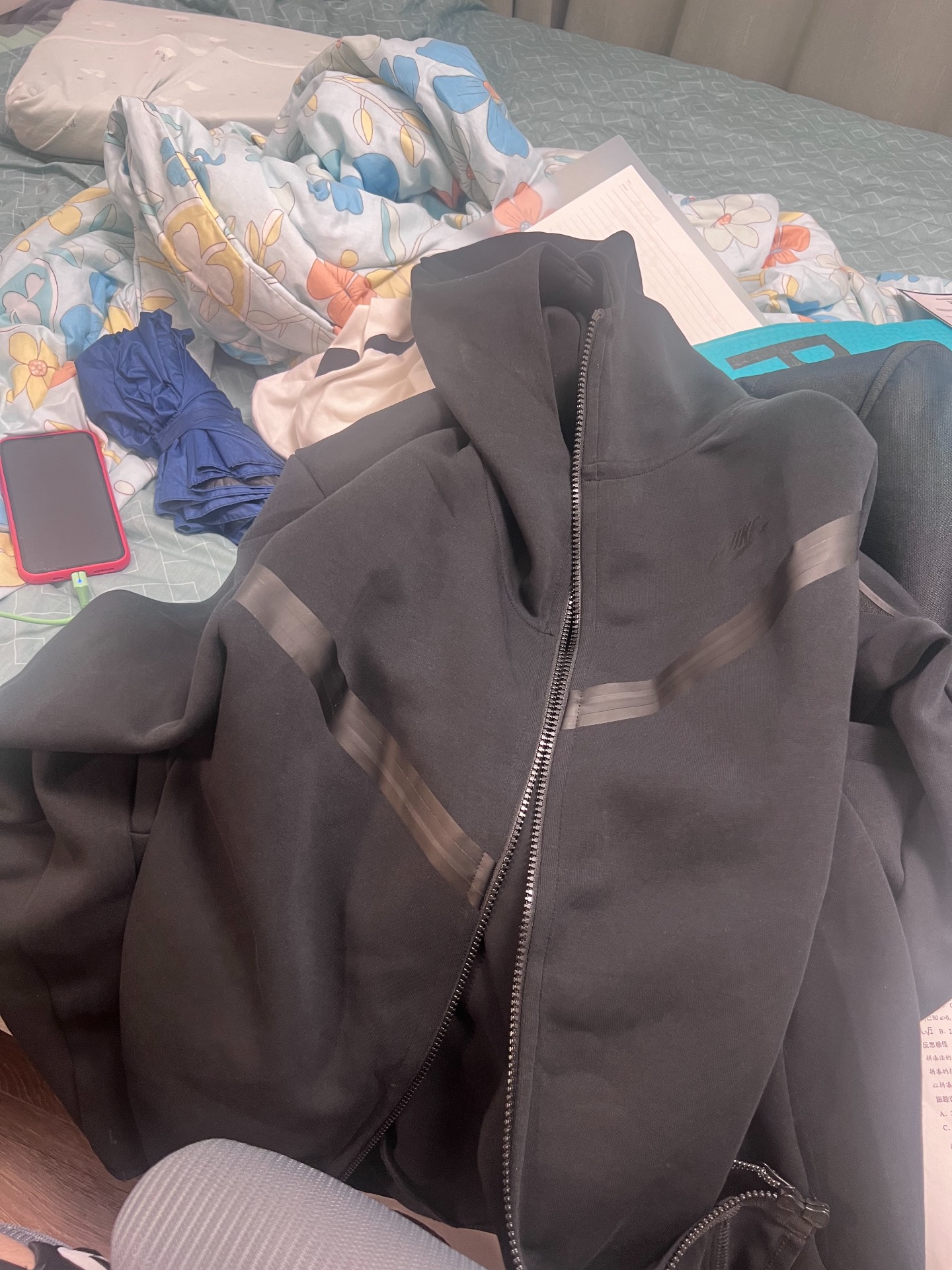 custom review-Черные мужские куртки Nike