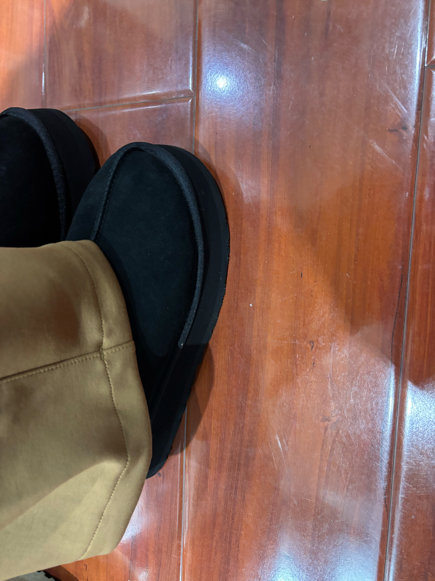 custom review-UGG Tazz Аbrasion Resistant визуально увеличивает рост Низкий Топ Повседневная обувь Женская Черная