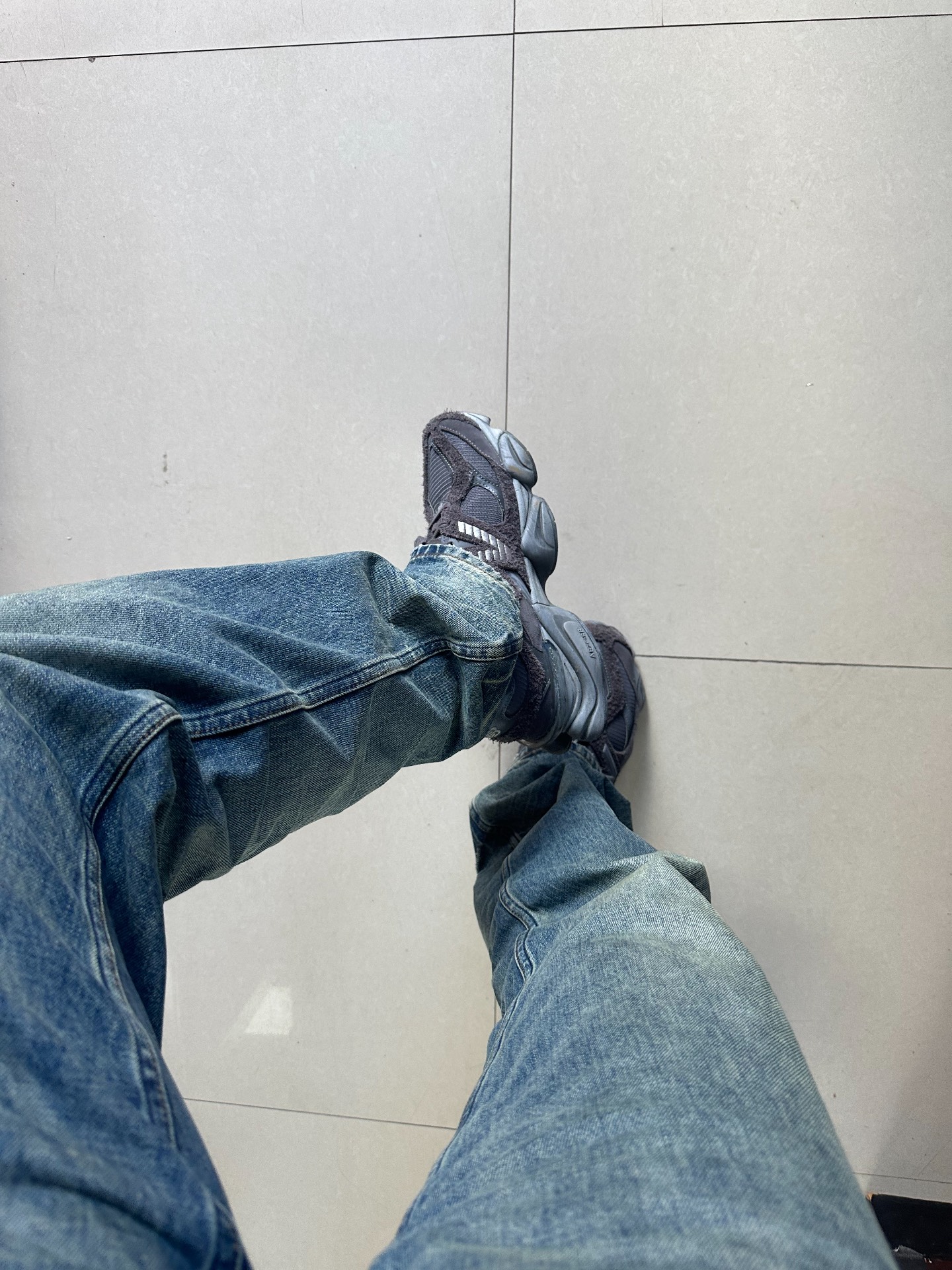 custom review-New Balance 9060 Magnet