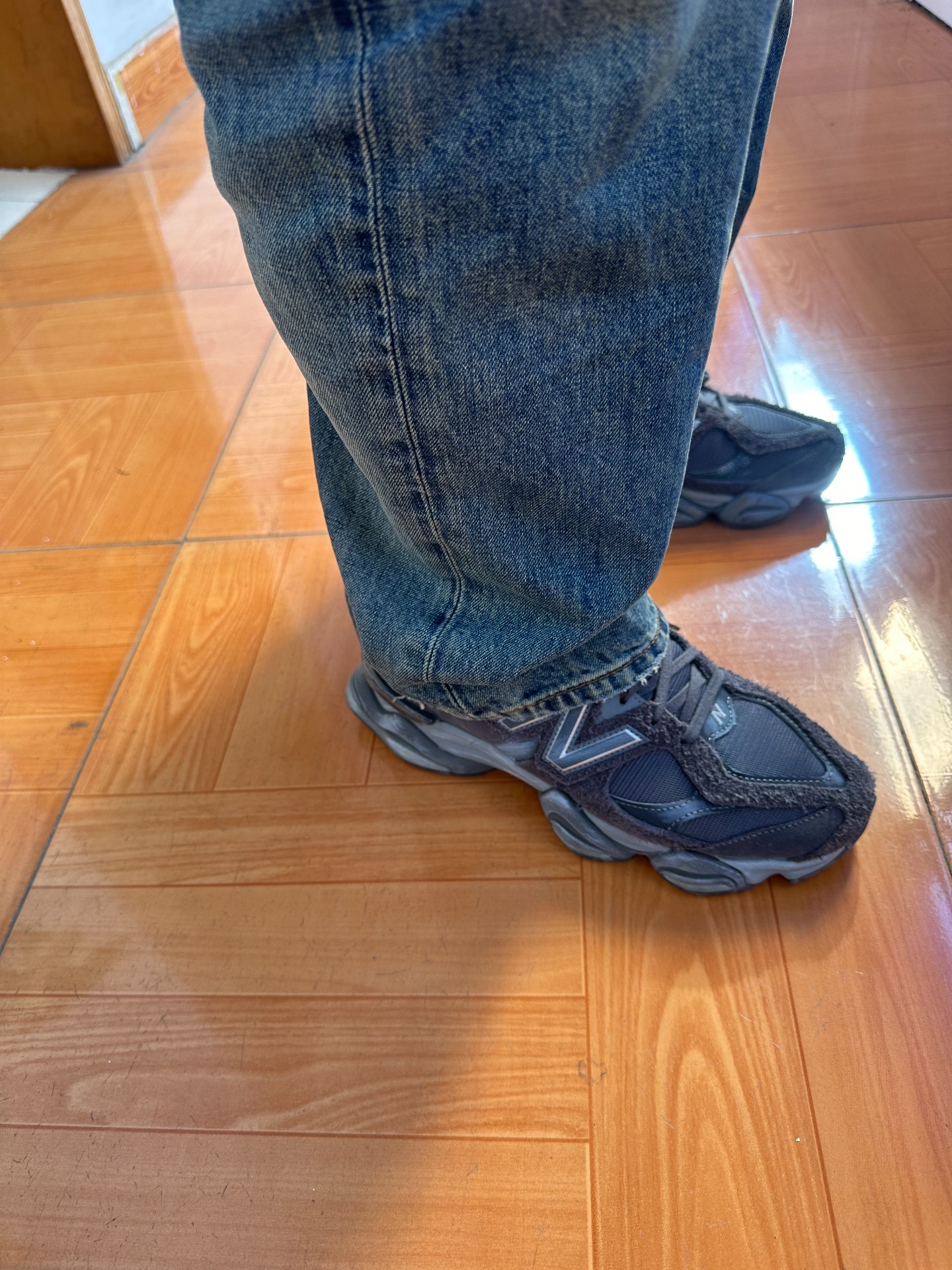 custom review-New Balance 9060 Magnet