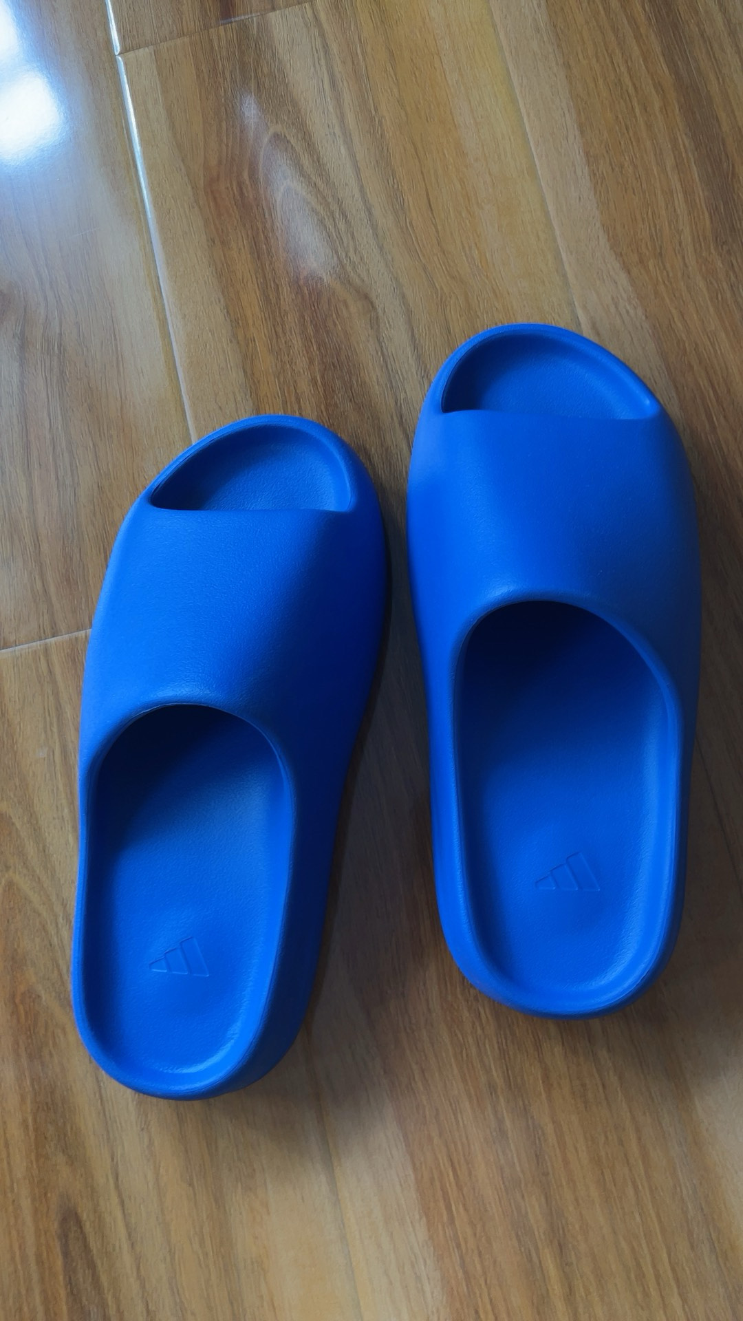 custom review-Adidas Originals Yeezy Slide Azure