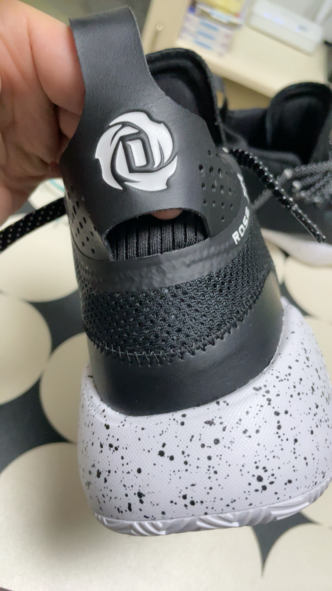 custom review-Adidas D Rose 773 Slip-Resistant Wa Дышащий MID Баскетбольные кроссовки Мужской Черный