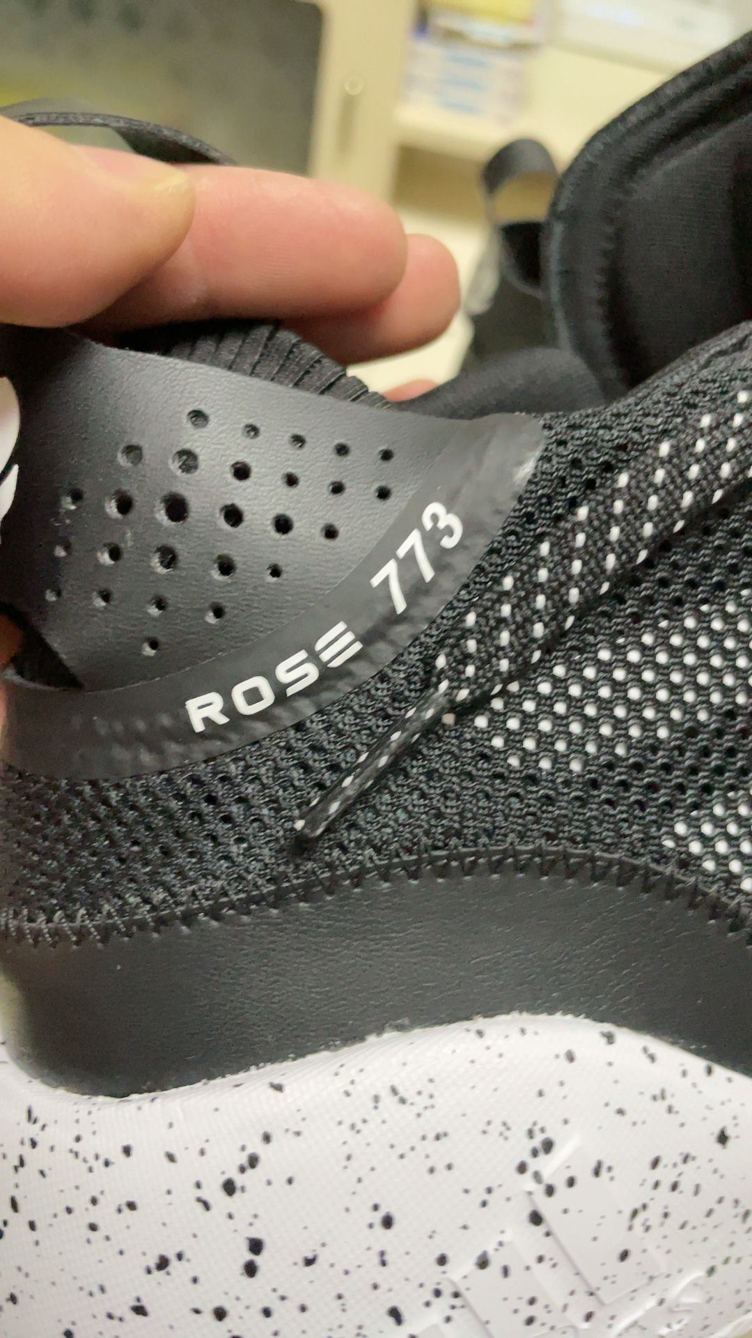 custom review-Adidas D Rose 773 Slip-Resistant Wa Дышащий MID Баскетбольные кроссовки Мужской Черный