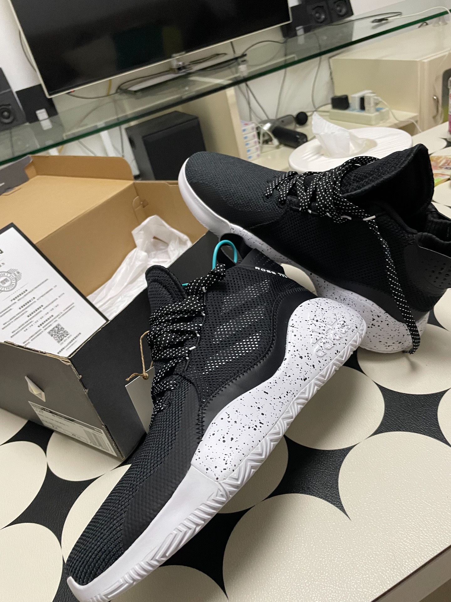 custom review-Adidas D Rose 773 Slip-Resistant Wa Дышащий MID Баскетбольные кроссовки Мужской Черный