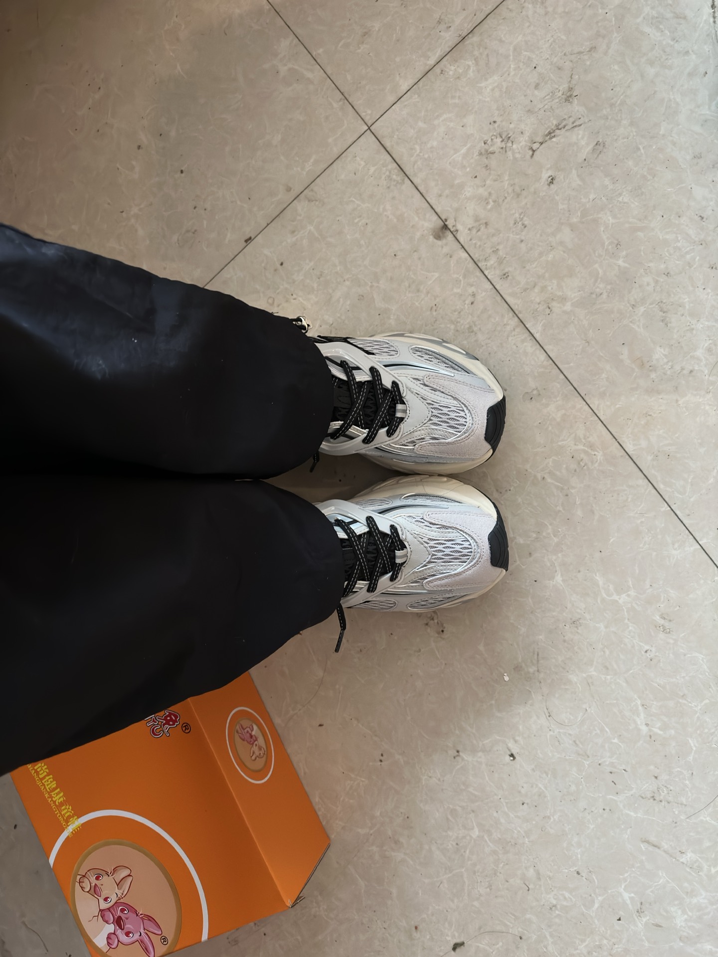 custom review-ANTA Амортизаторы Shock противоскользящие устойчивые к истиранию низкий топ кроссовки с толстой подошвой мужские серо-серебристые