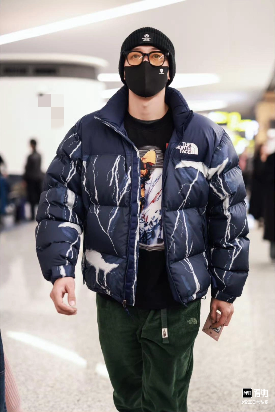 get侯雯元明星同款北面羽绒
