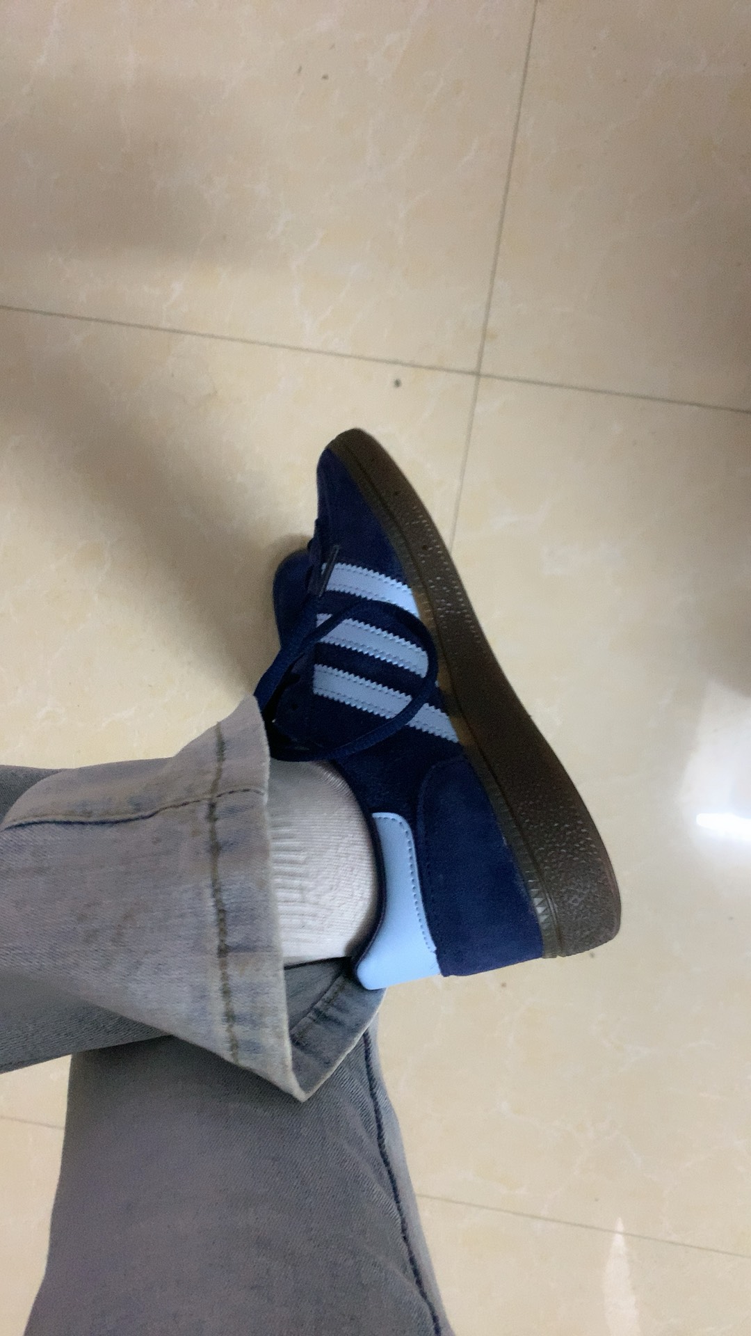 custom review-UGG padded ankle boots Nero