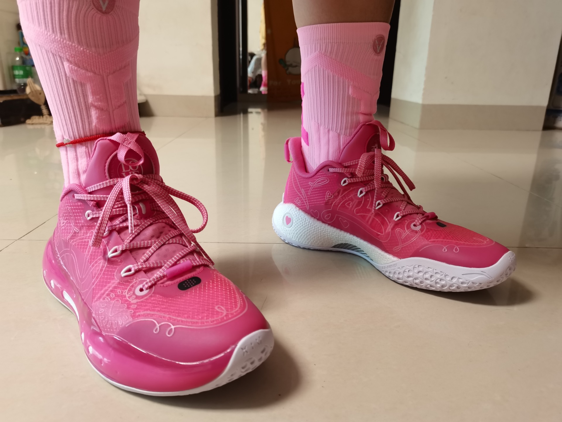 custom review-Li NING YuShuai 14 Молния Низкое обслуживание Текстиль для груди TPU