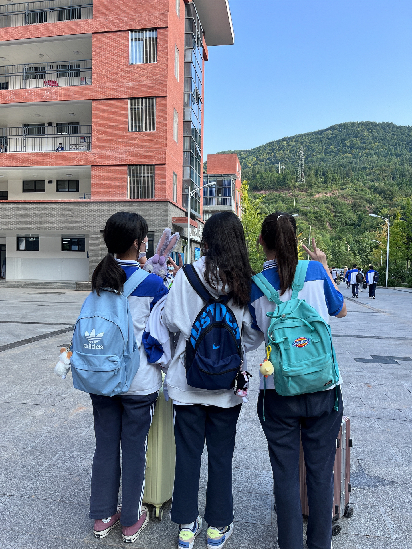 高中生书包三选一