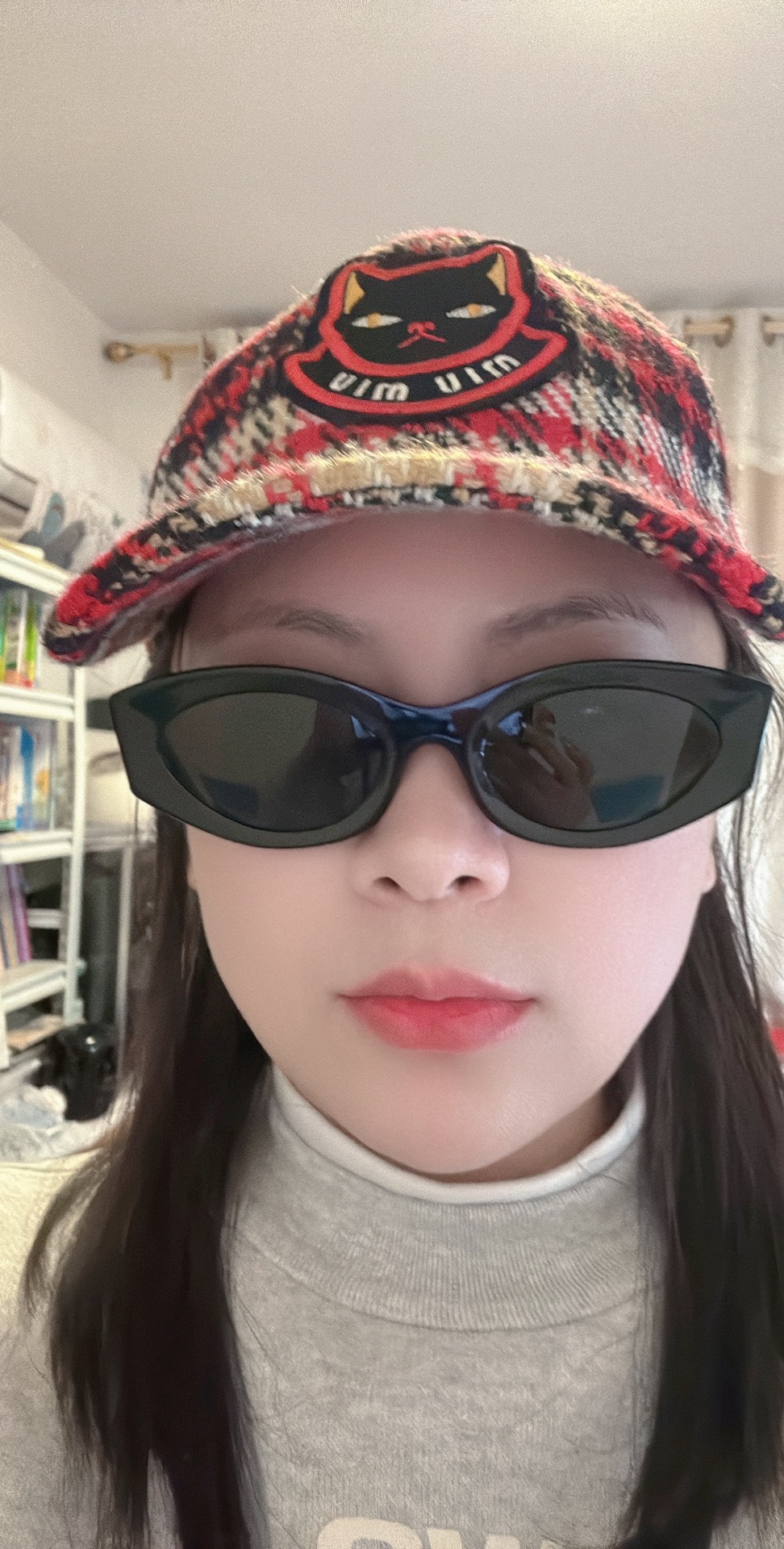 custom review-MIU MIU OVAL SUNGLASSES Женские Черный