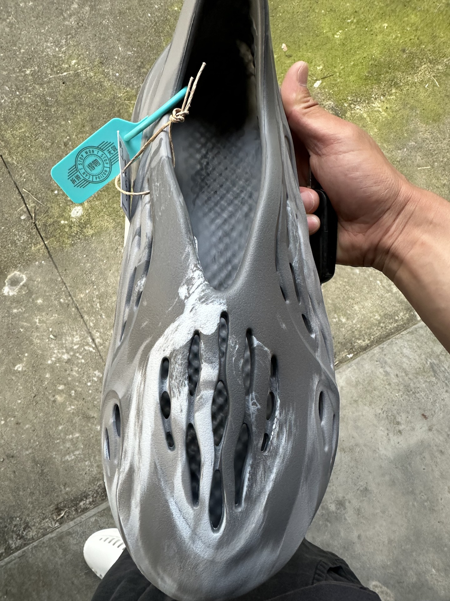 custom review-Adidas Originals Yeezy Foam Runner RNR MX GRANITE Sabo Unisex Бетон Серый