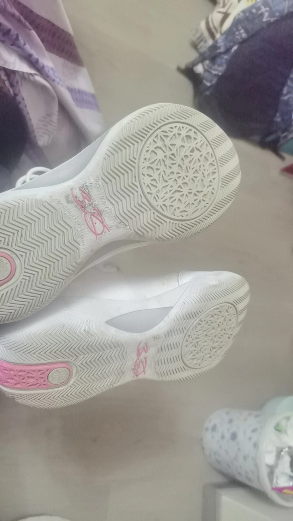 custom review-LiNing Shadow 3 Cushioned Slip Resistant Abrasion Resistant Mid Top Basketball Shoes Men's Standard White