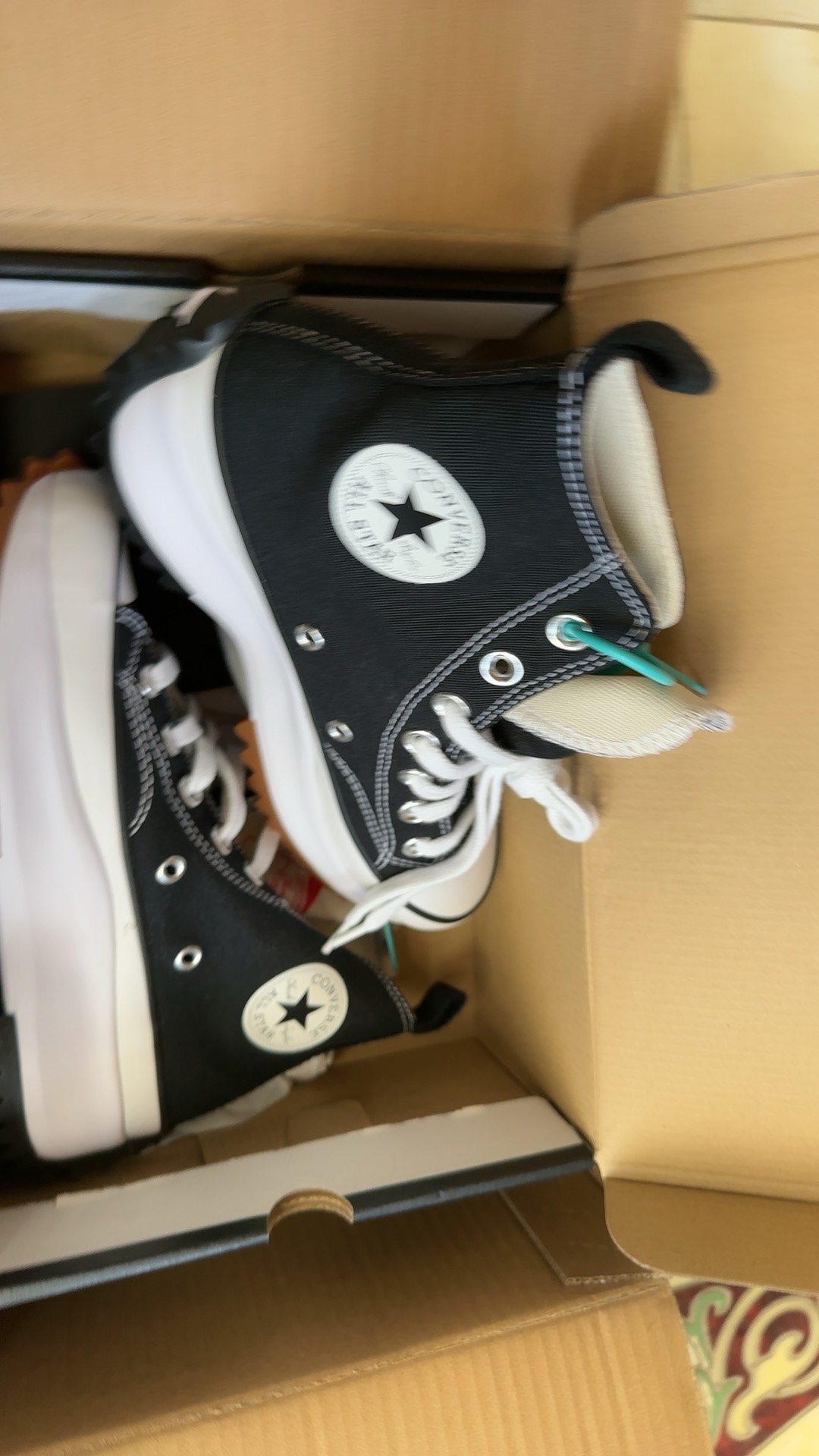custom review-Converse Run Star Hike Hi Black White Gum