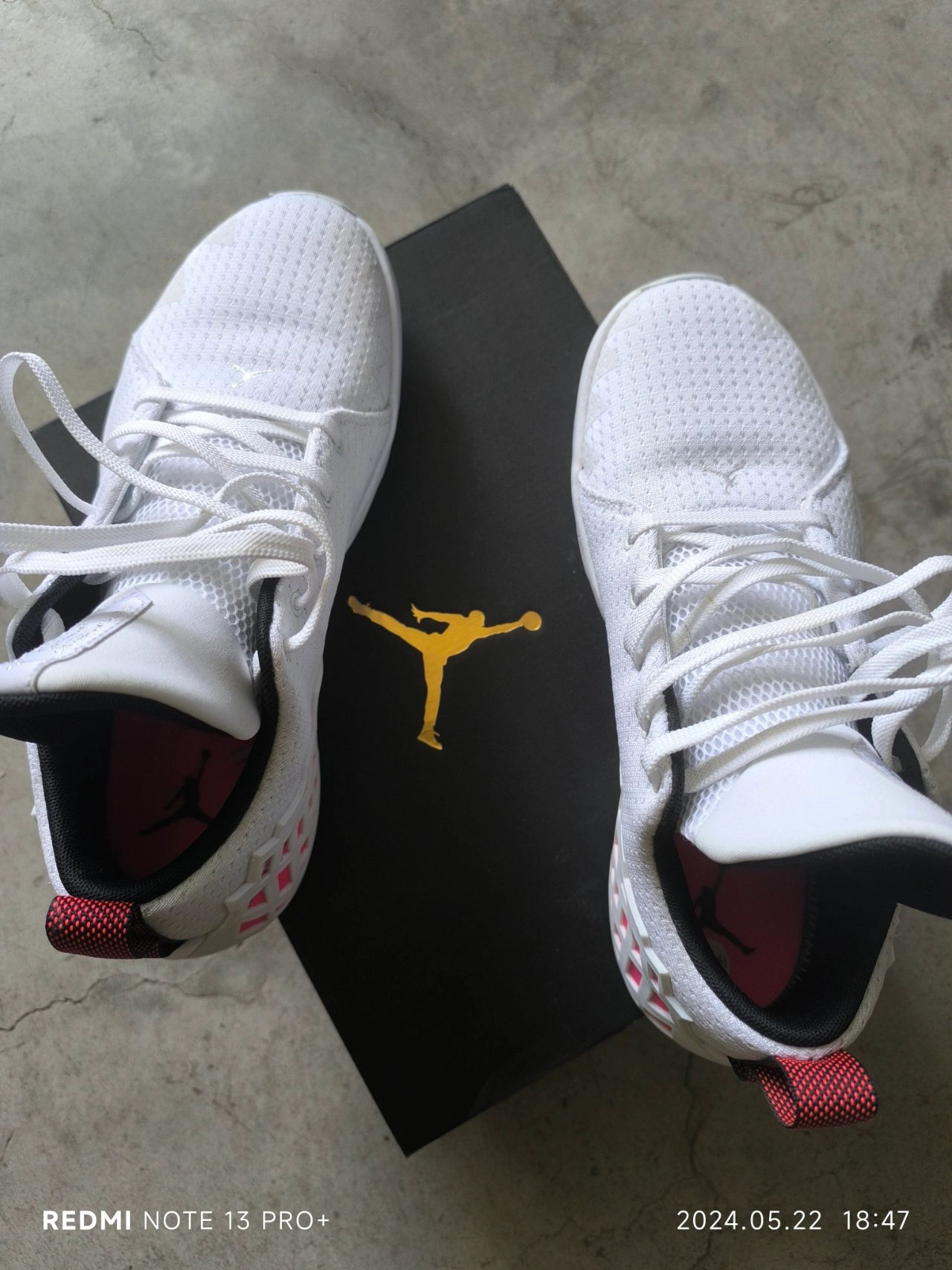 custom review-Jordan Jumpman Diamond Low Pf White Mismatch