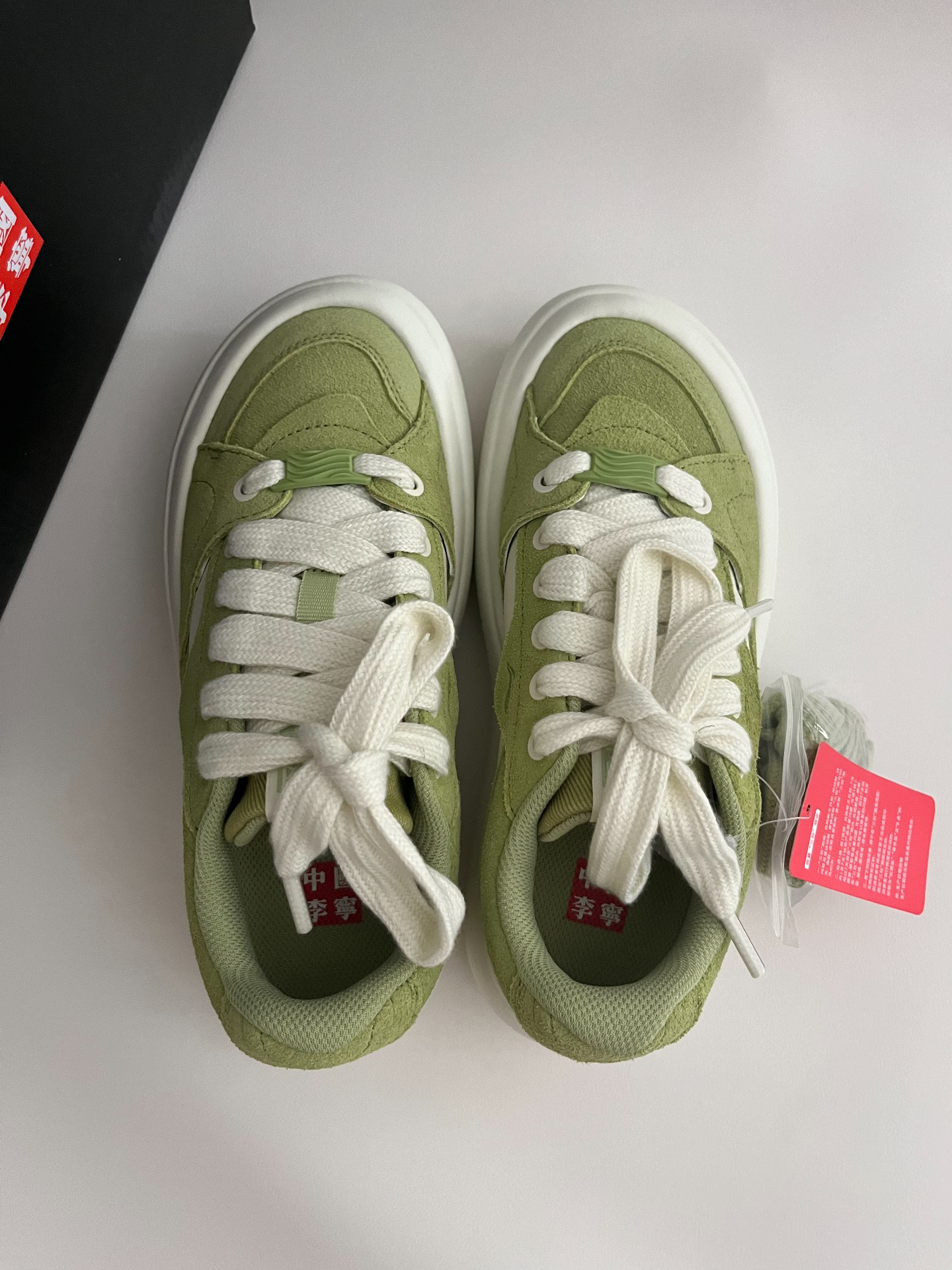 你有没有被可爱到😬李宁呆萌牛油果泡芙鞋